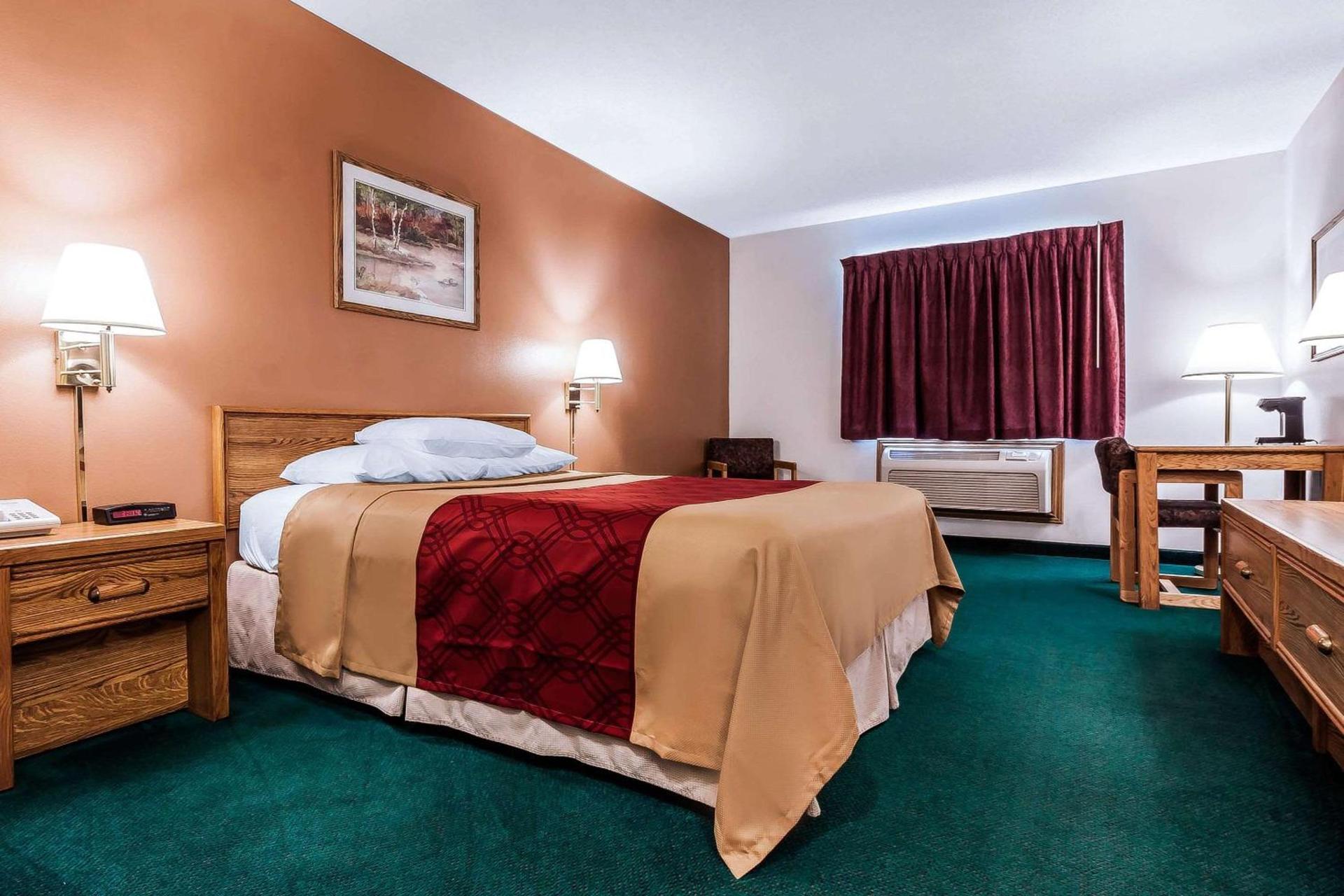 Rodeway Inn Holdrege photo 14