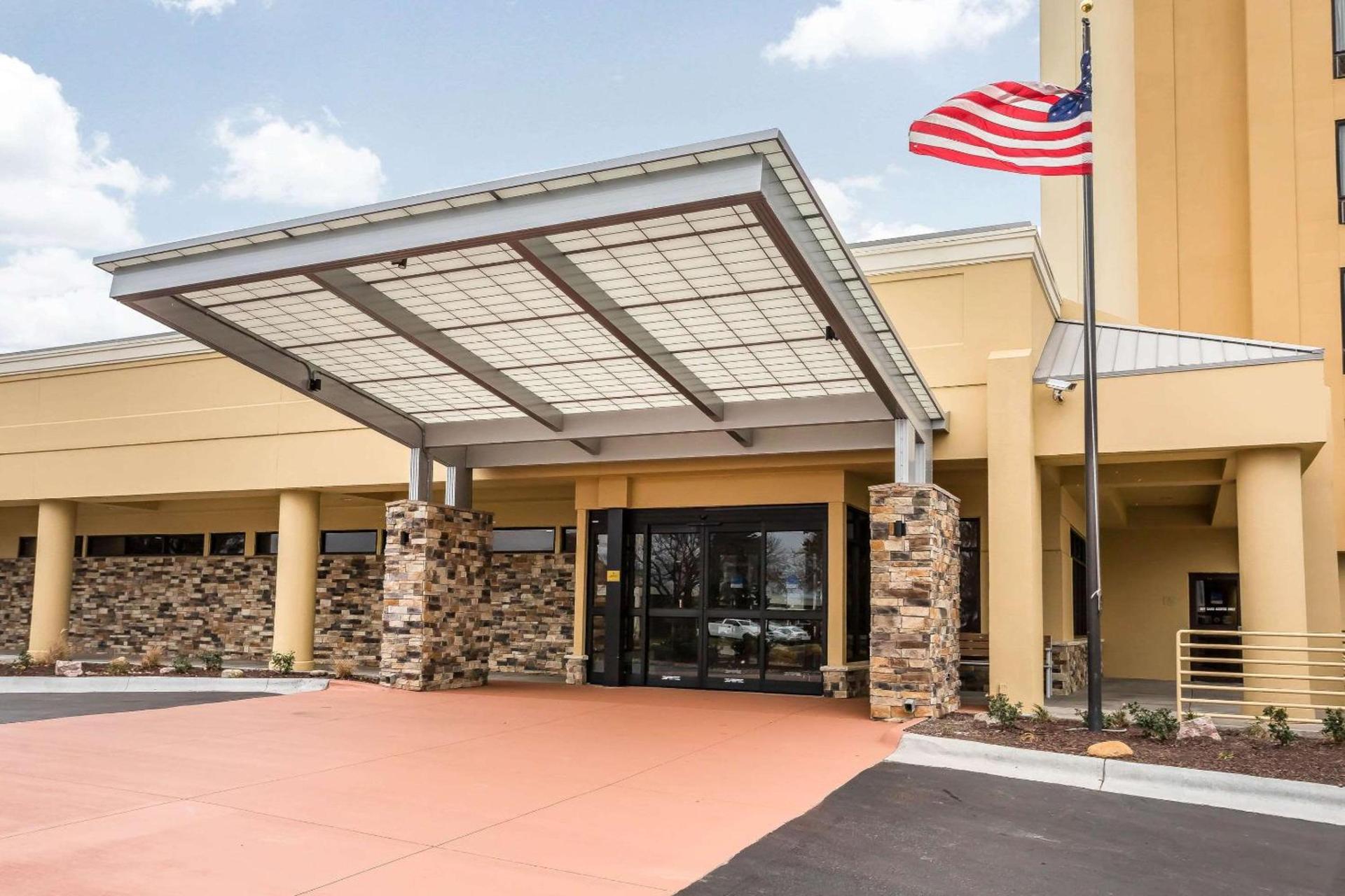 Comfort Inn SW Omaha I-80 photo 1