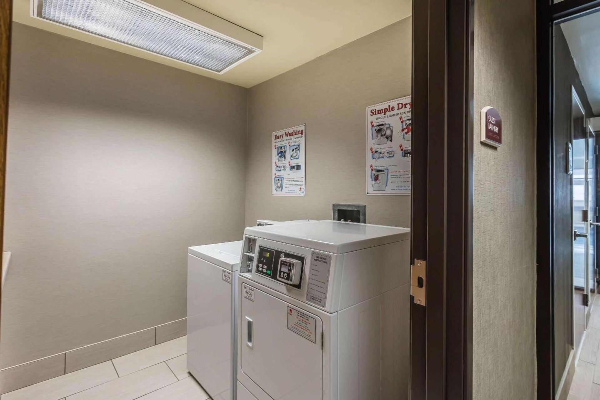 Comfort Inn SW Omaha I-80 photo 34