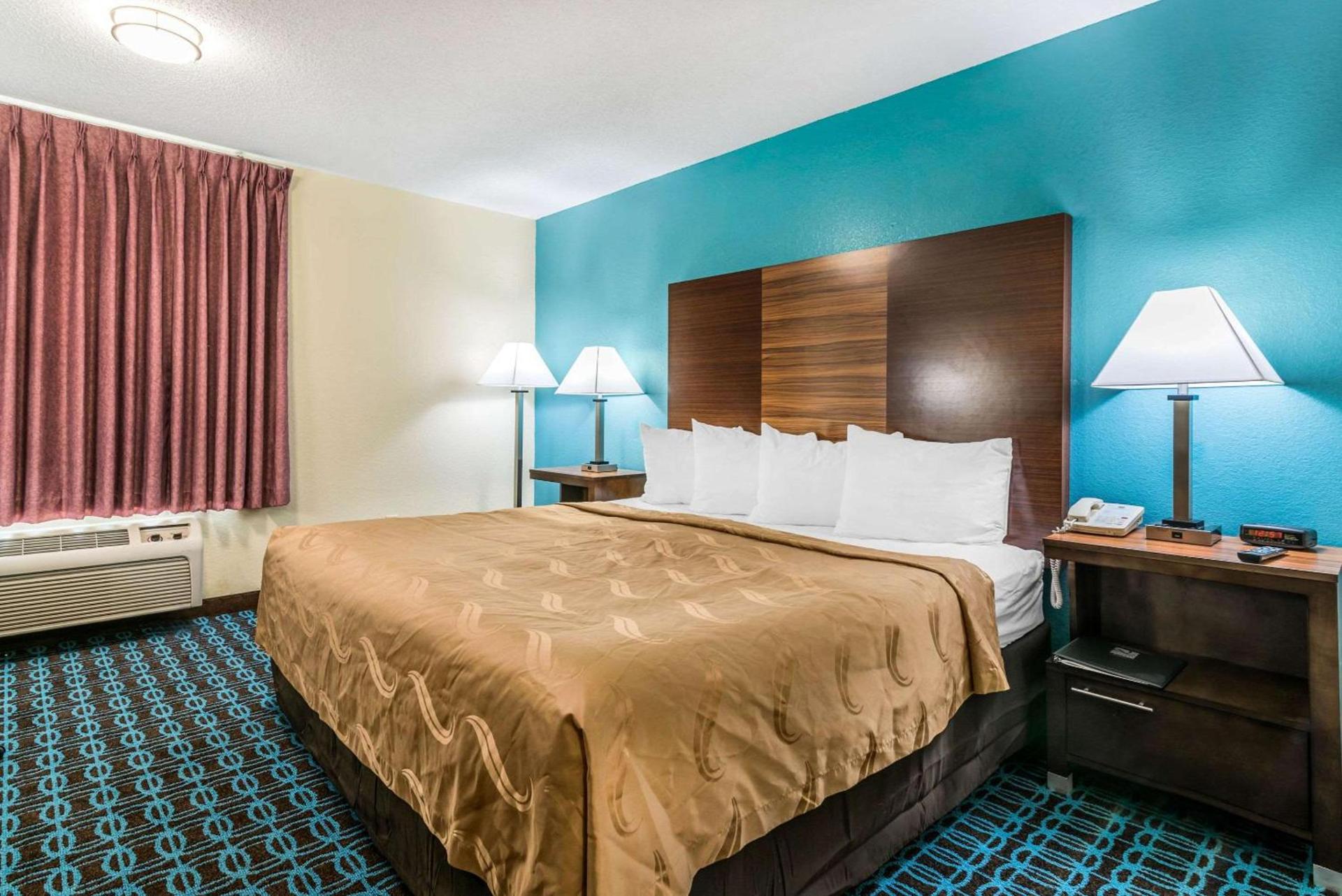Quality Inn Loudon-Concord photo 40