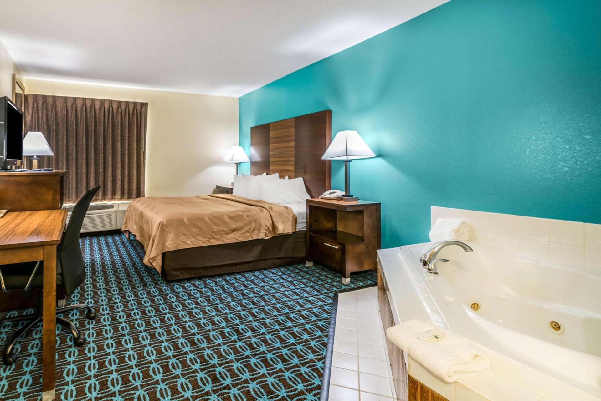 Quality Inn Loudon-Concord photo 17