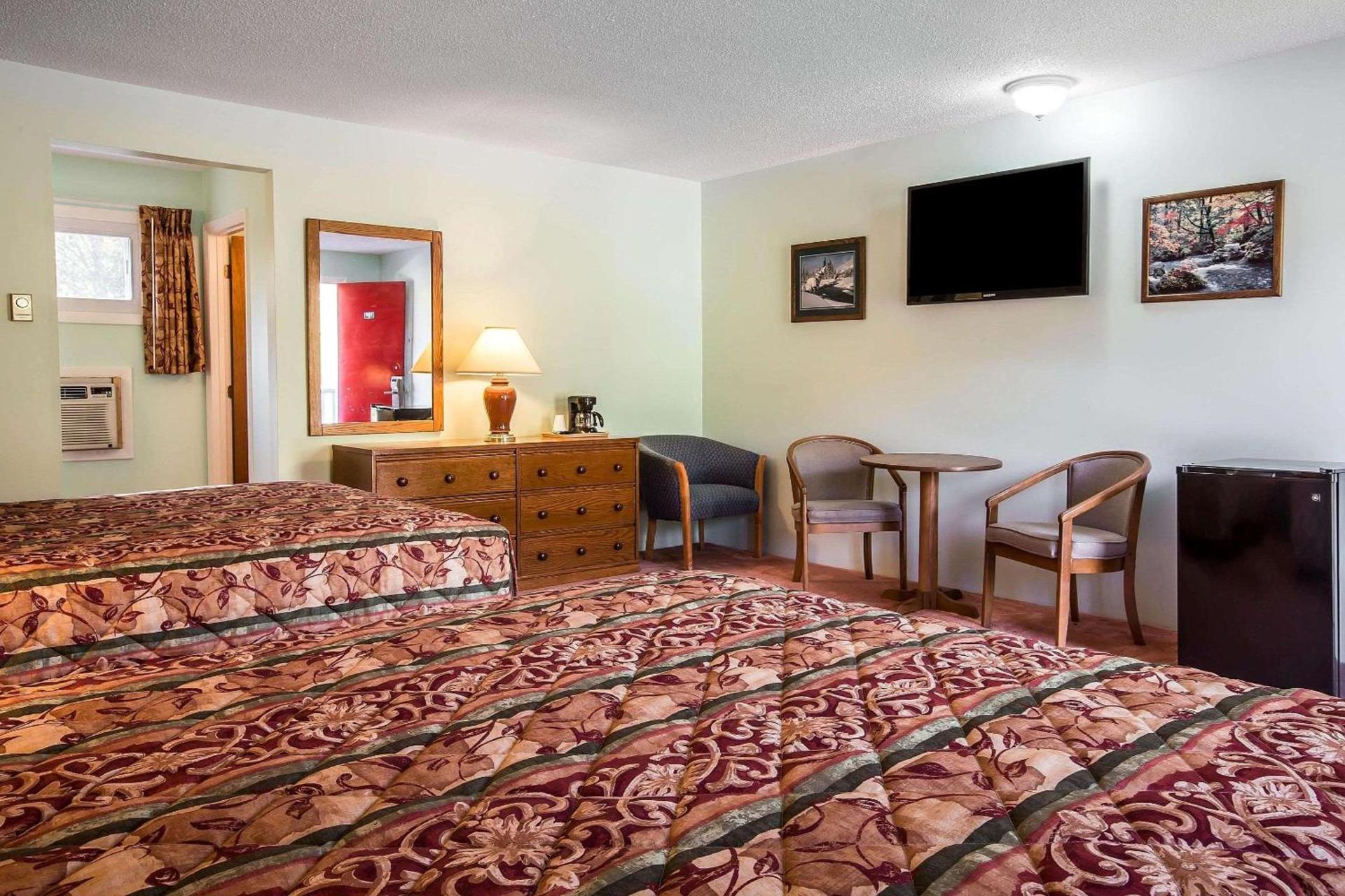 Rodeway Inn Lincoln I-93 photo 11