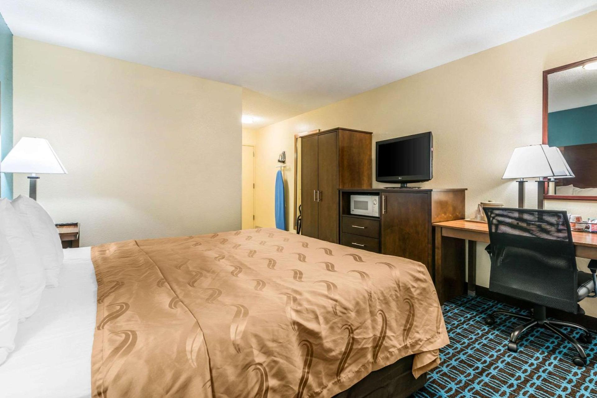 Quality Inn Loudon-Concord photo 7