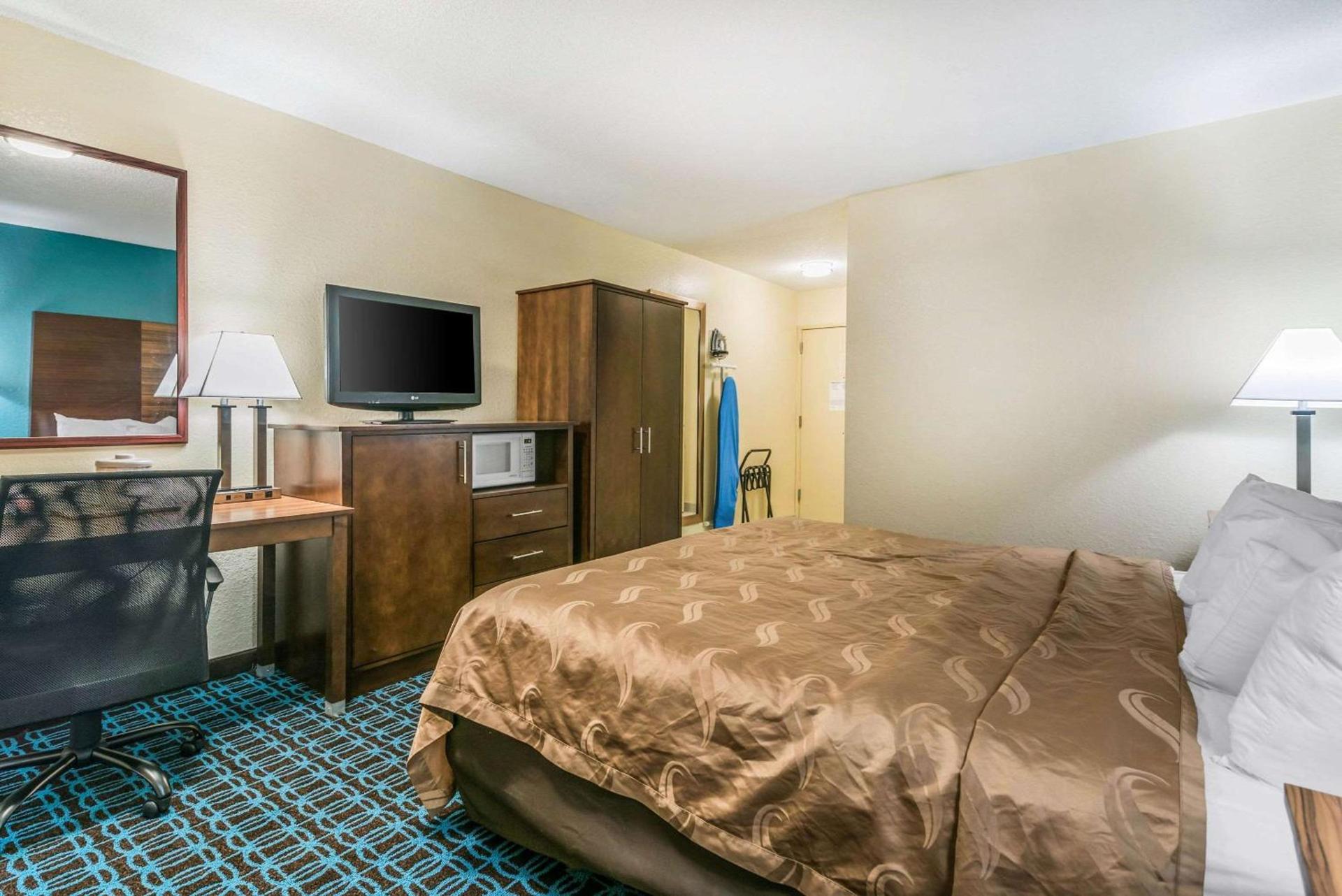 Quality Inn Loudon-Concord photo 13