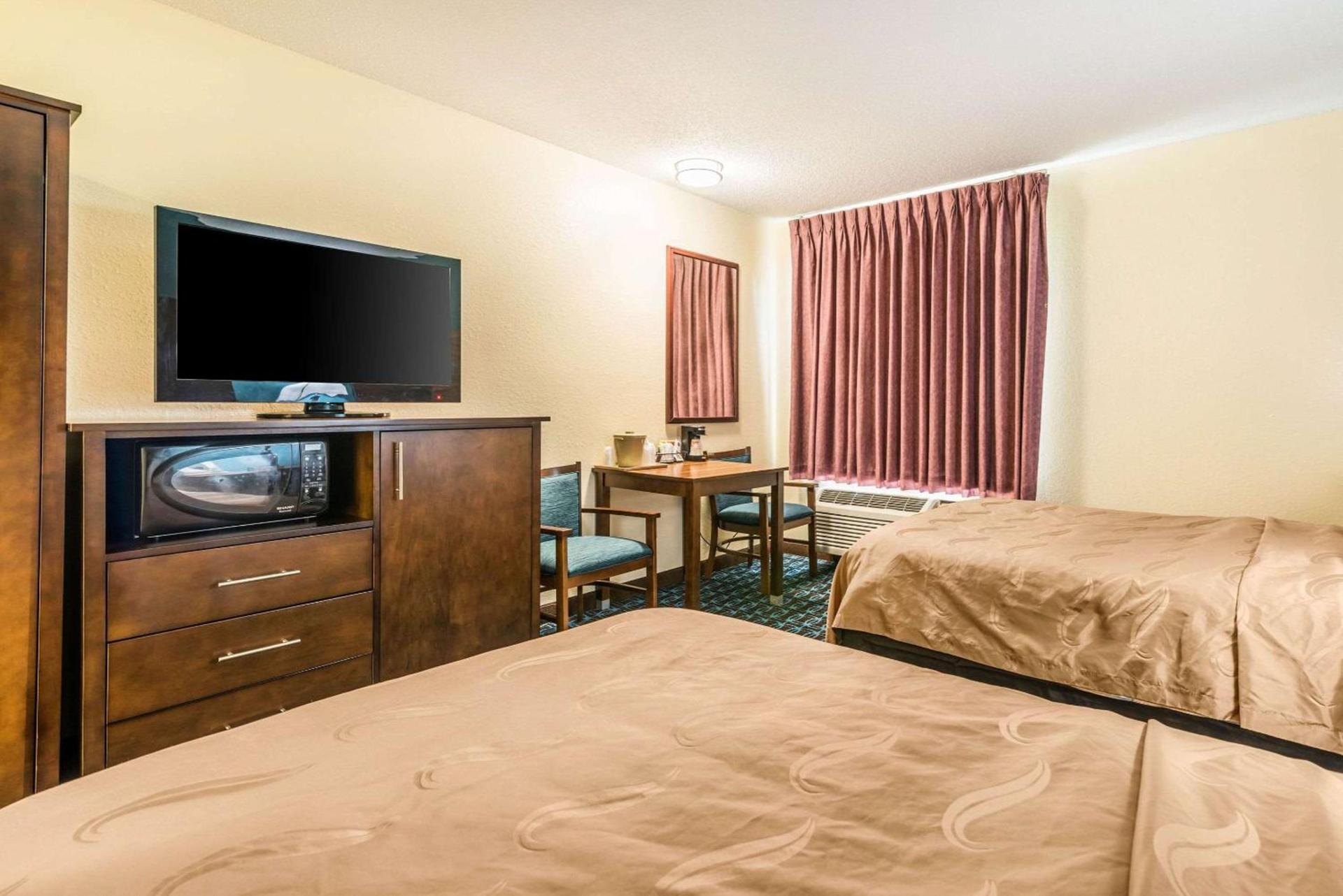 Quality Inn Loudon-Concord photo 23