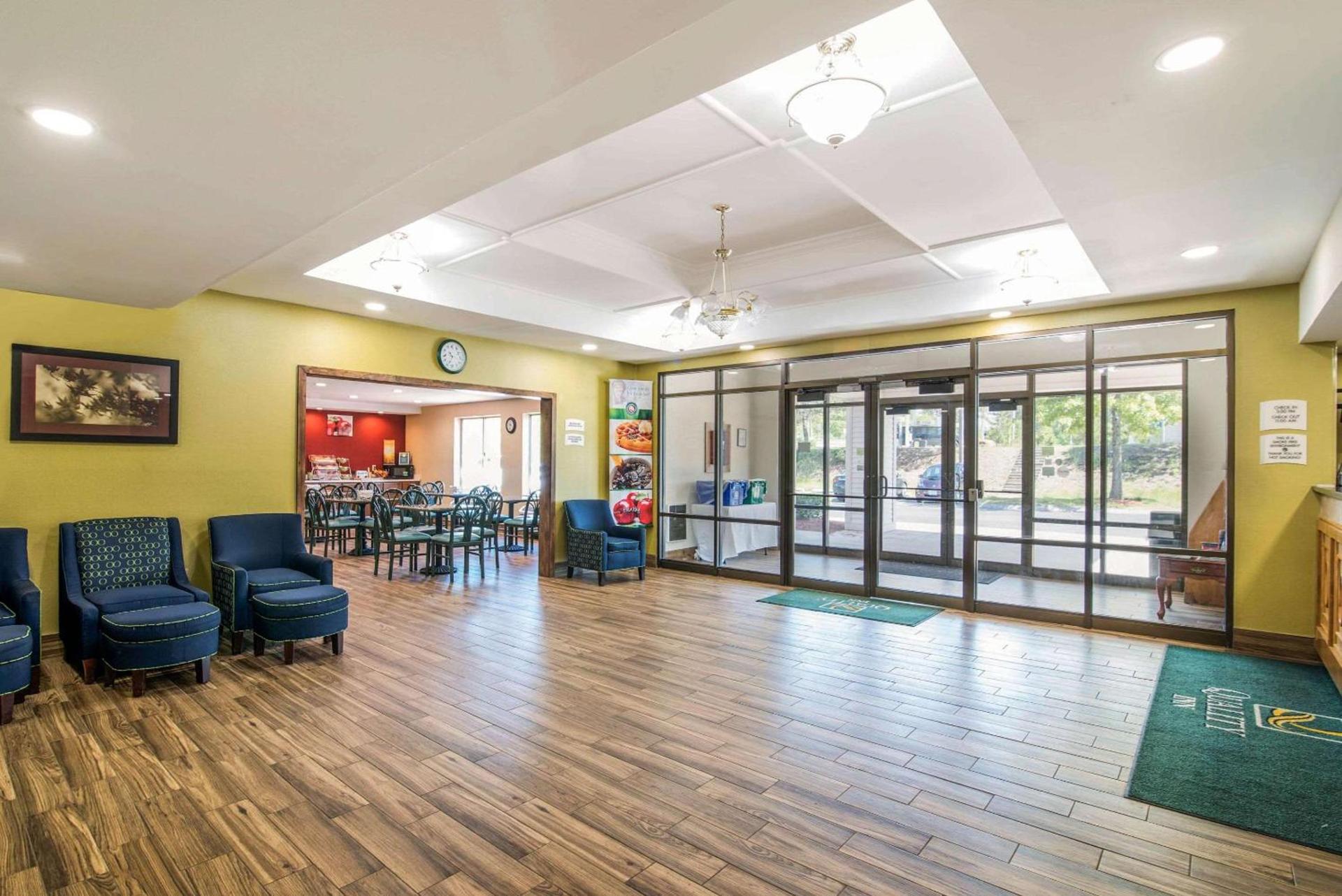 Quality Inn Loudon-Concord photo 24