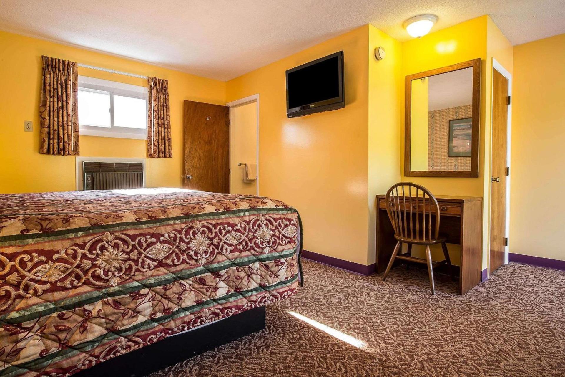Rodeway Inn Lincoln I-93 photo 19