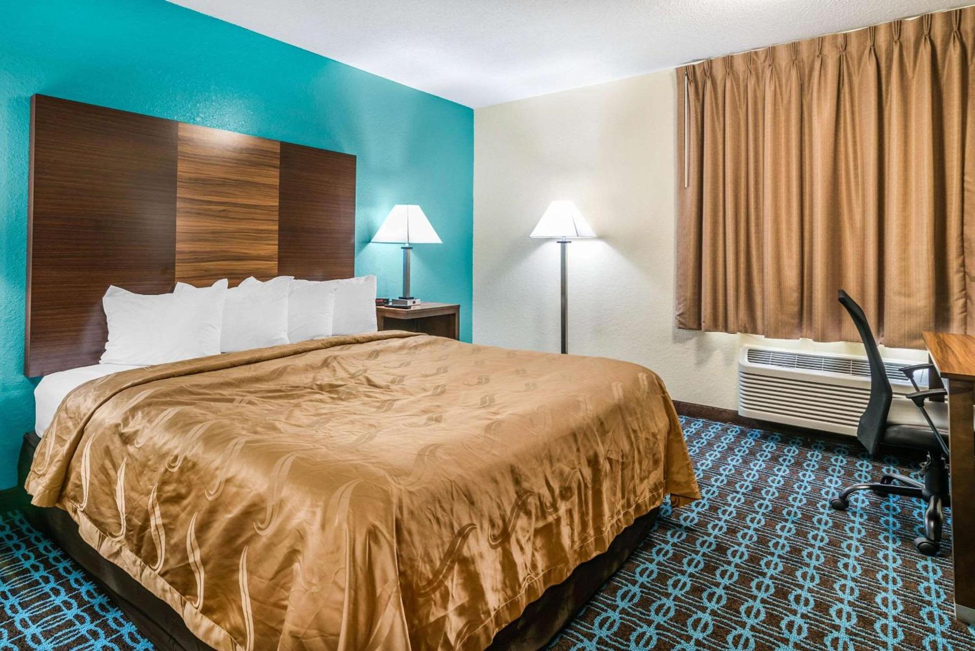 Quality Inn Loudon-Concord photo 31