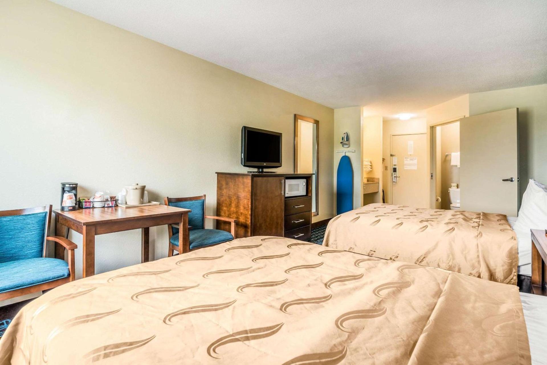 Quality Inn Loudon-Concord photo 32