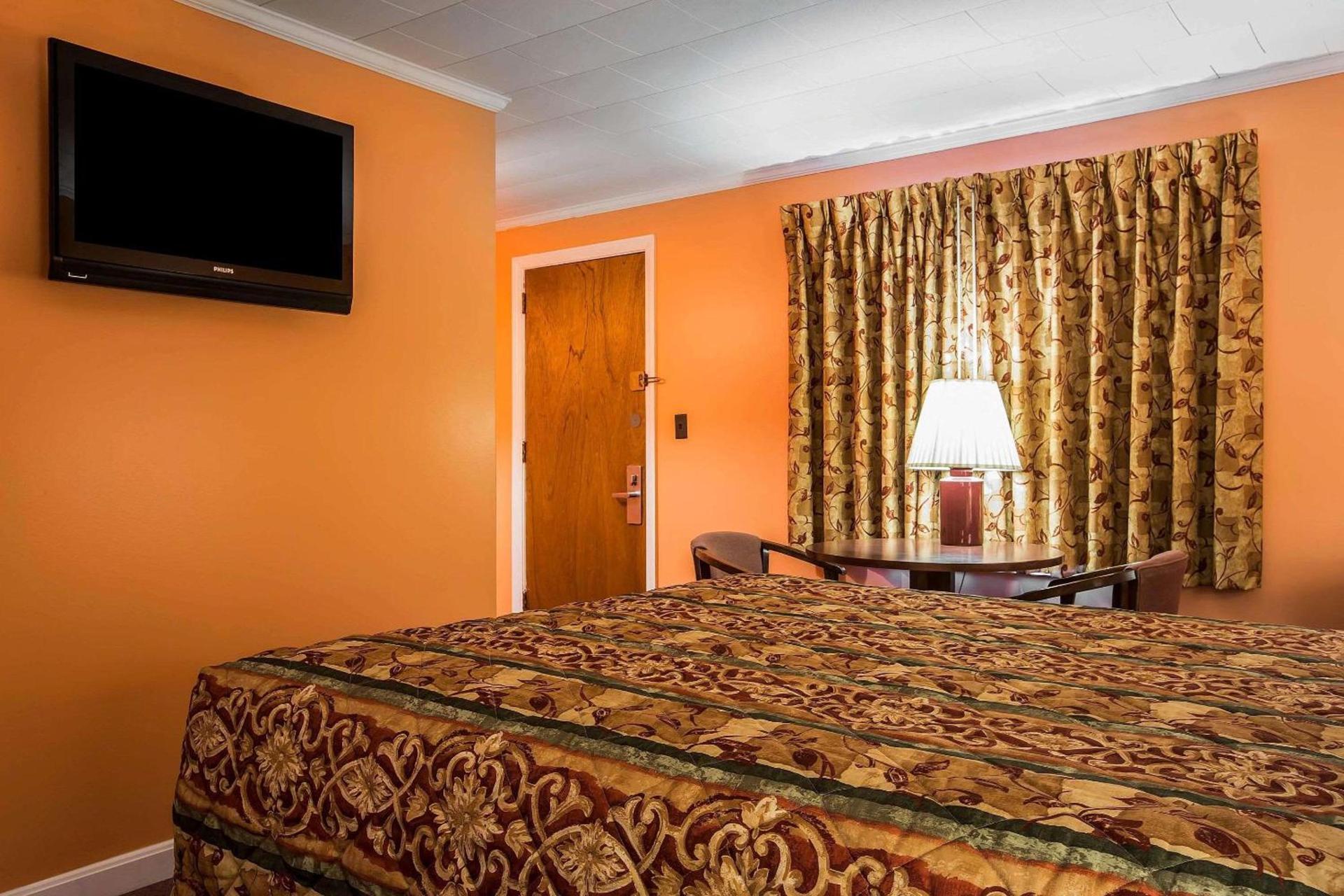 Rodeway Inn Lincoln I-93 photo 14