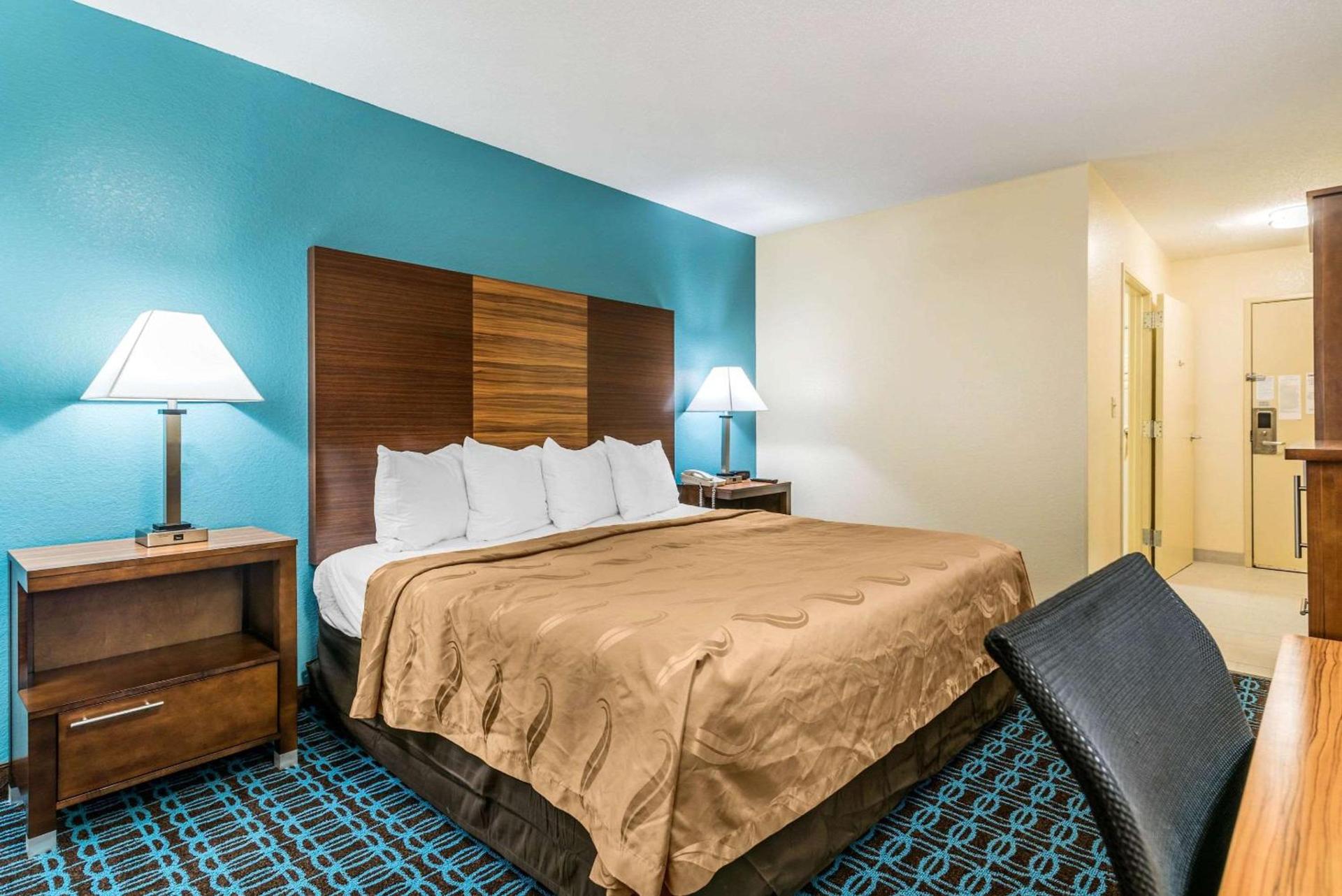 Quality Inn Loudon-Concord photo 35