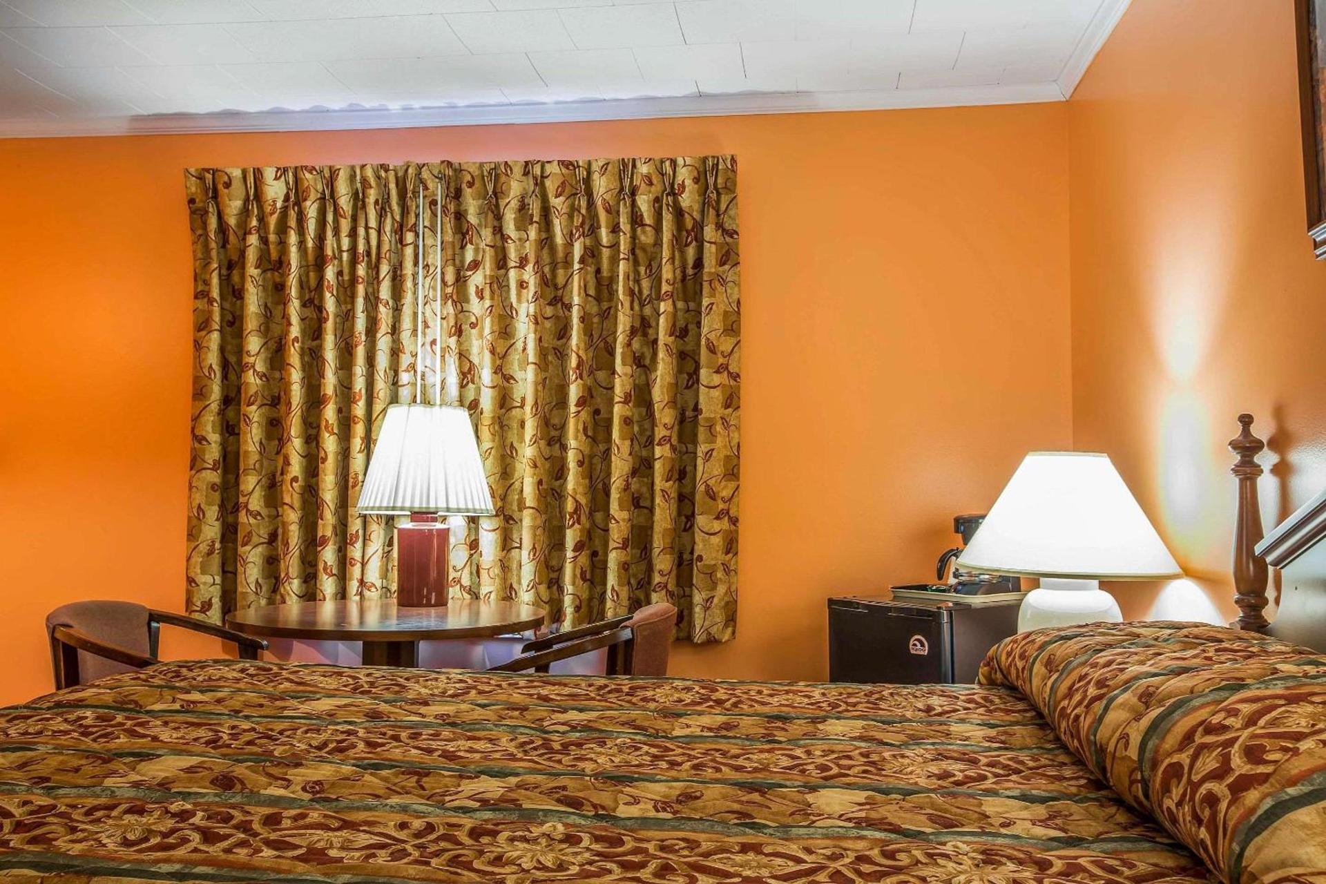 Rodeway Inn Lincoln I-93 photo 18