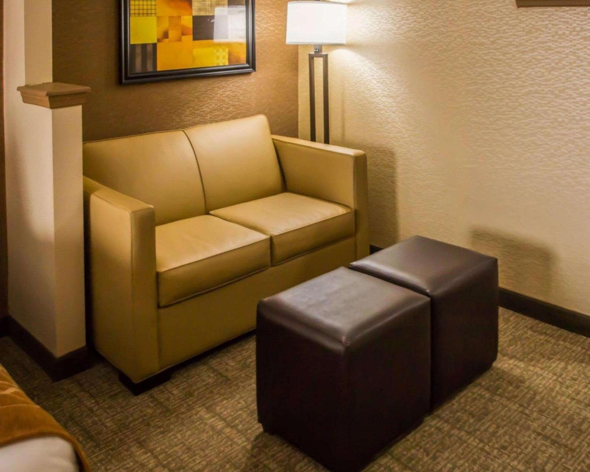 Quality Suites NYC Gateway photo 22