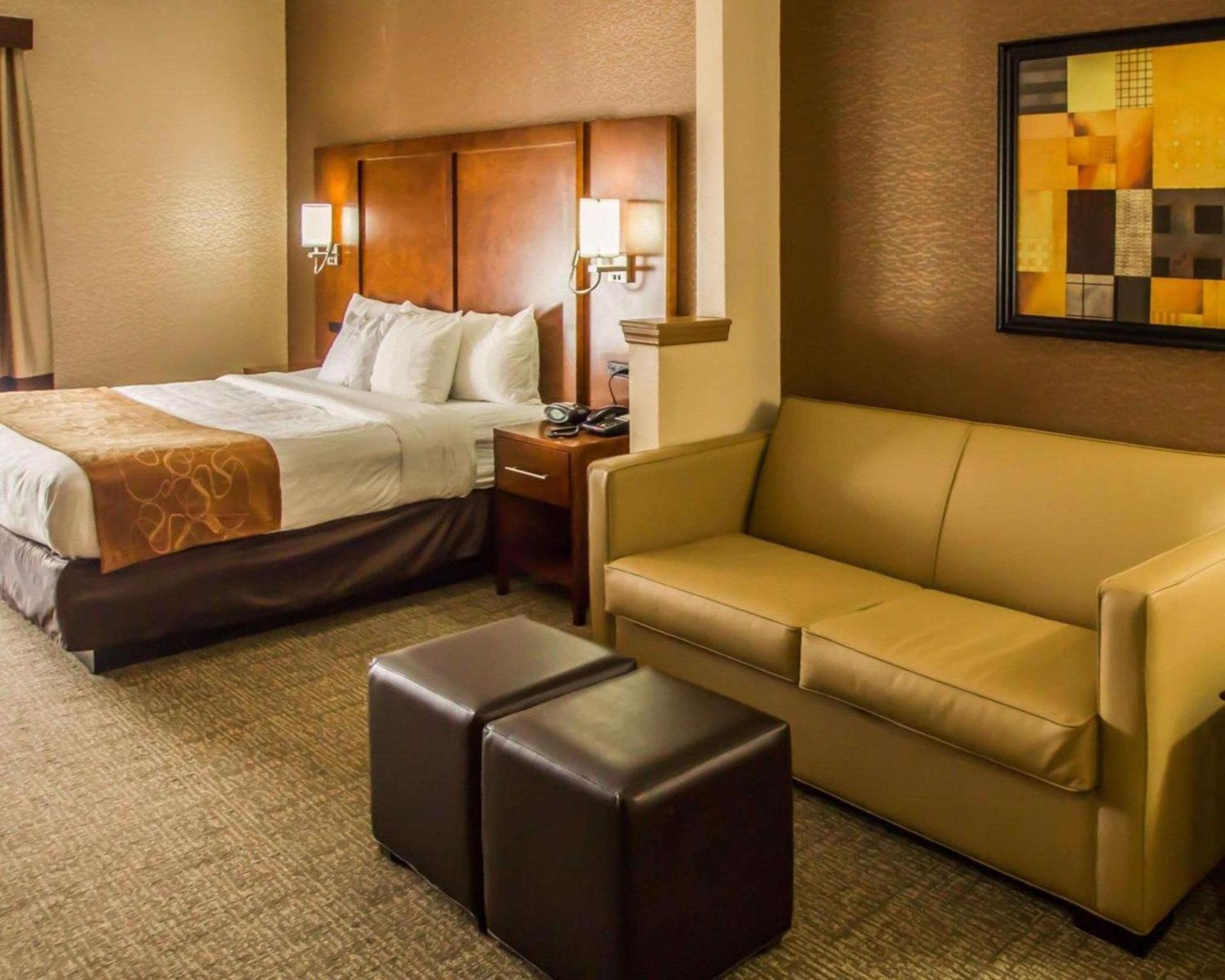 Quality Suites NYC Gateway photo 11