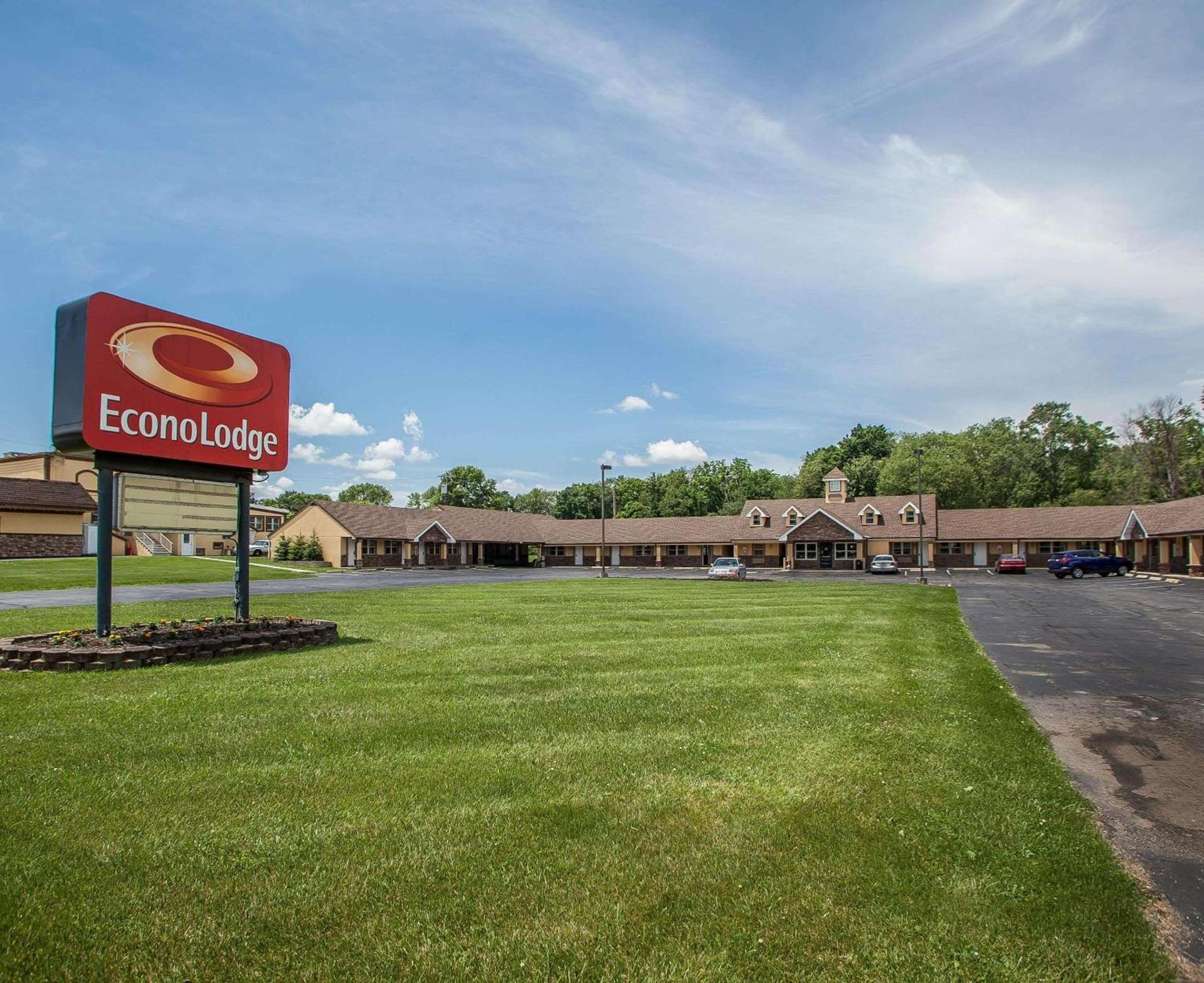 Econo Lodge Newton photo 1