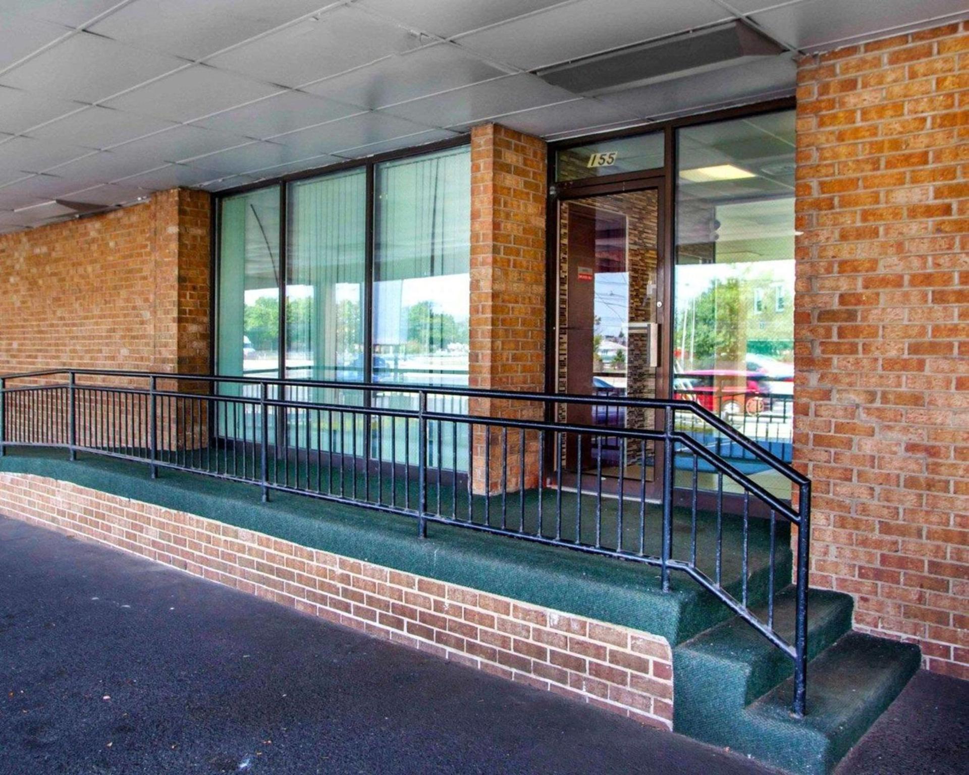 Rodeway Inn Meadowlands photo 5