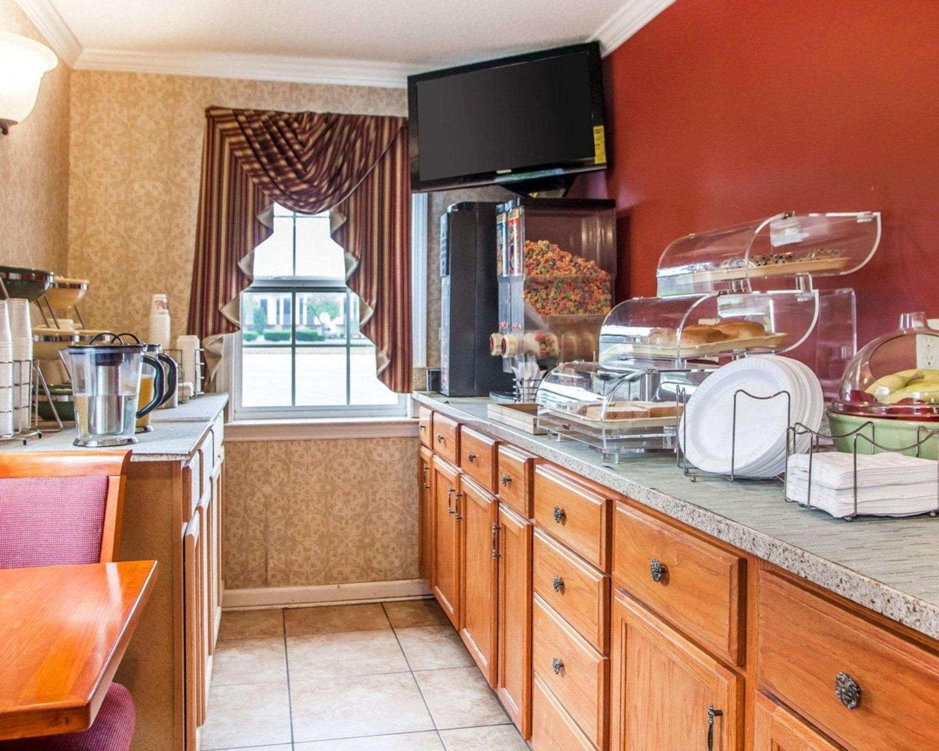 Rodeway Inn Point Pleasant Beach photo 9