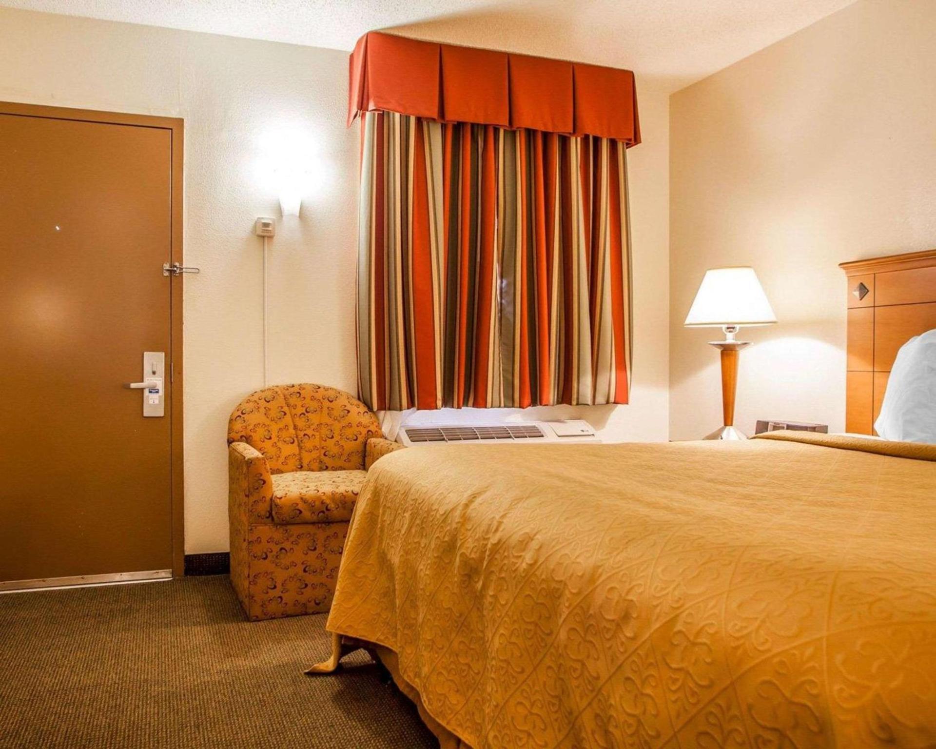 Rodeway Inn Point Pleasant Beach photo 12