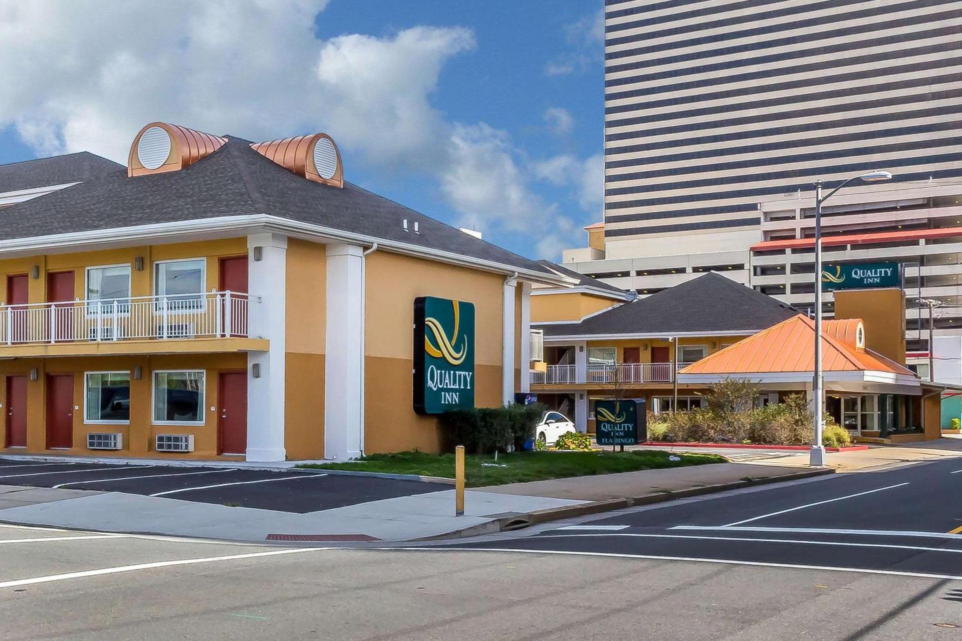 Quality Inn Flamingo photo 1