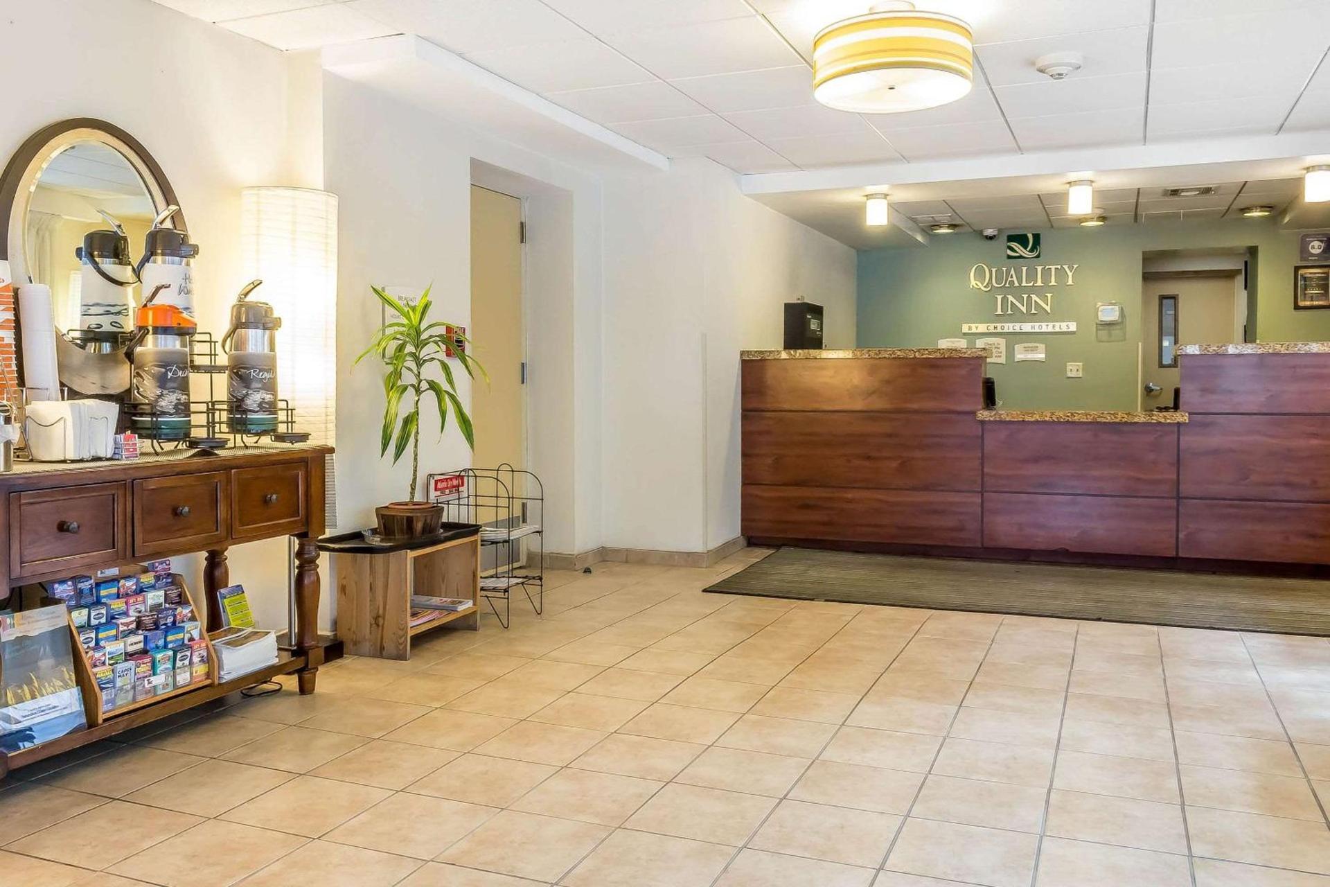 Quality Inn Flamingo photo 6