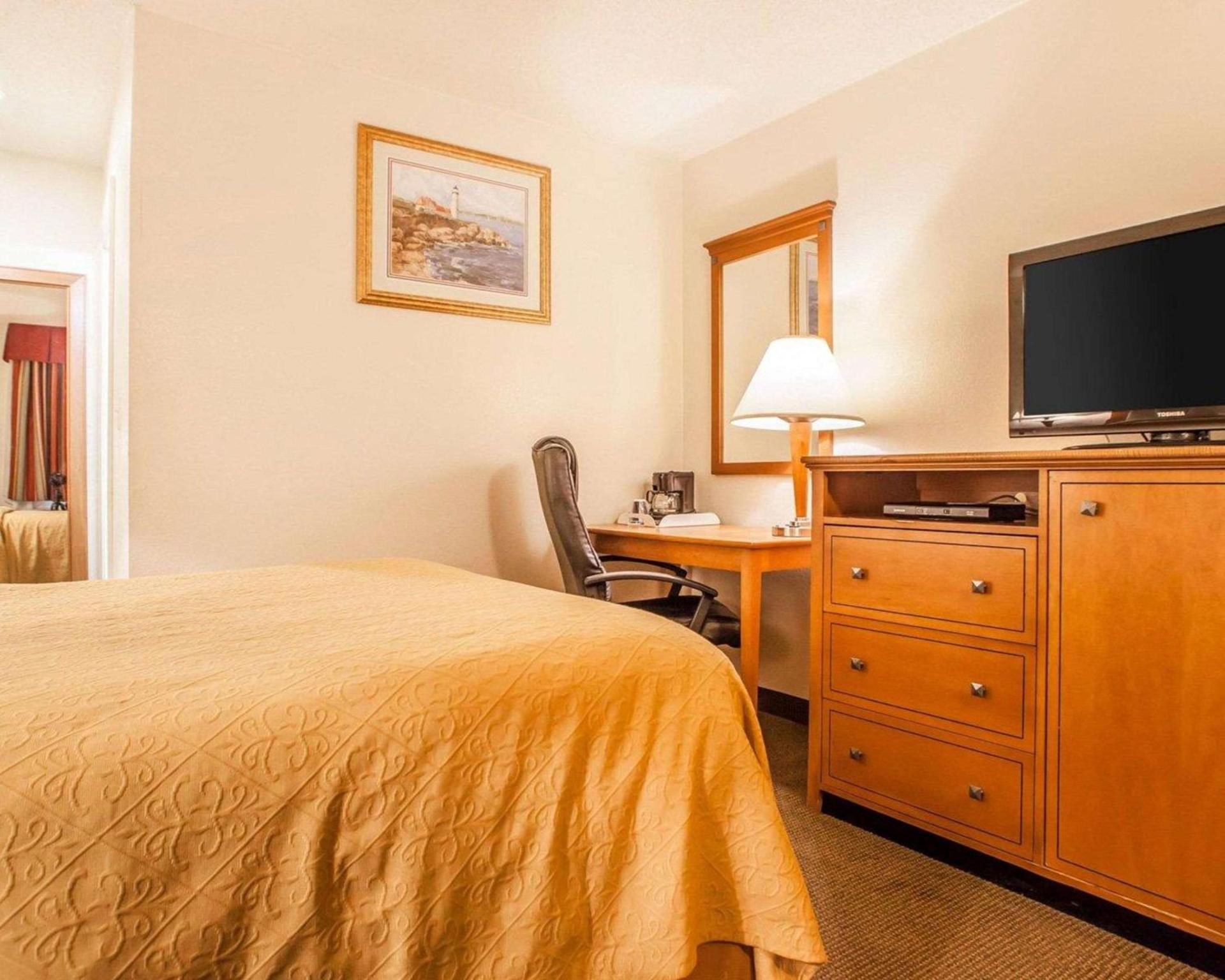 Rodeway Inn Point Pleasant Beach photo 24