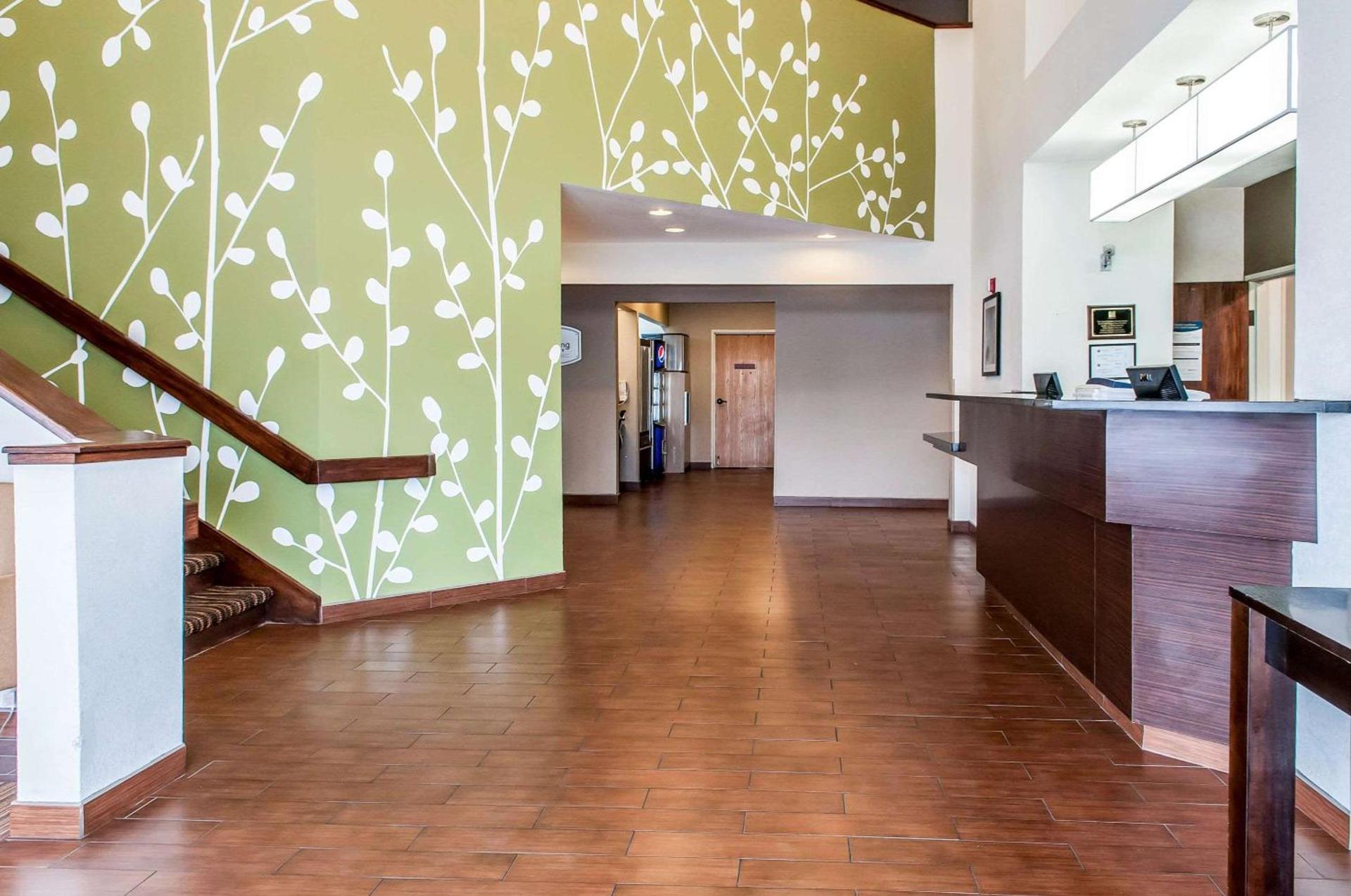 Sleep Inn University photo 5