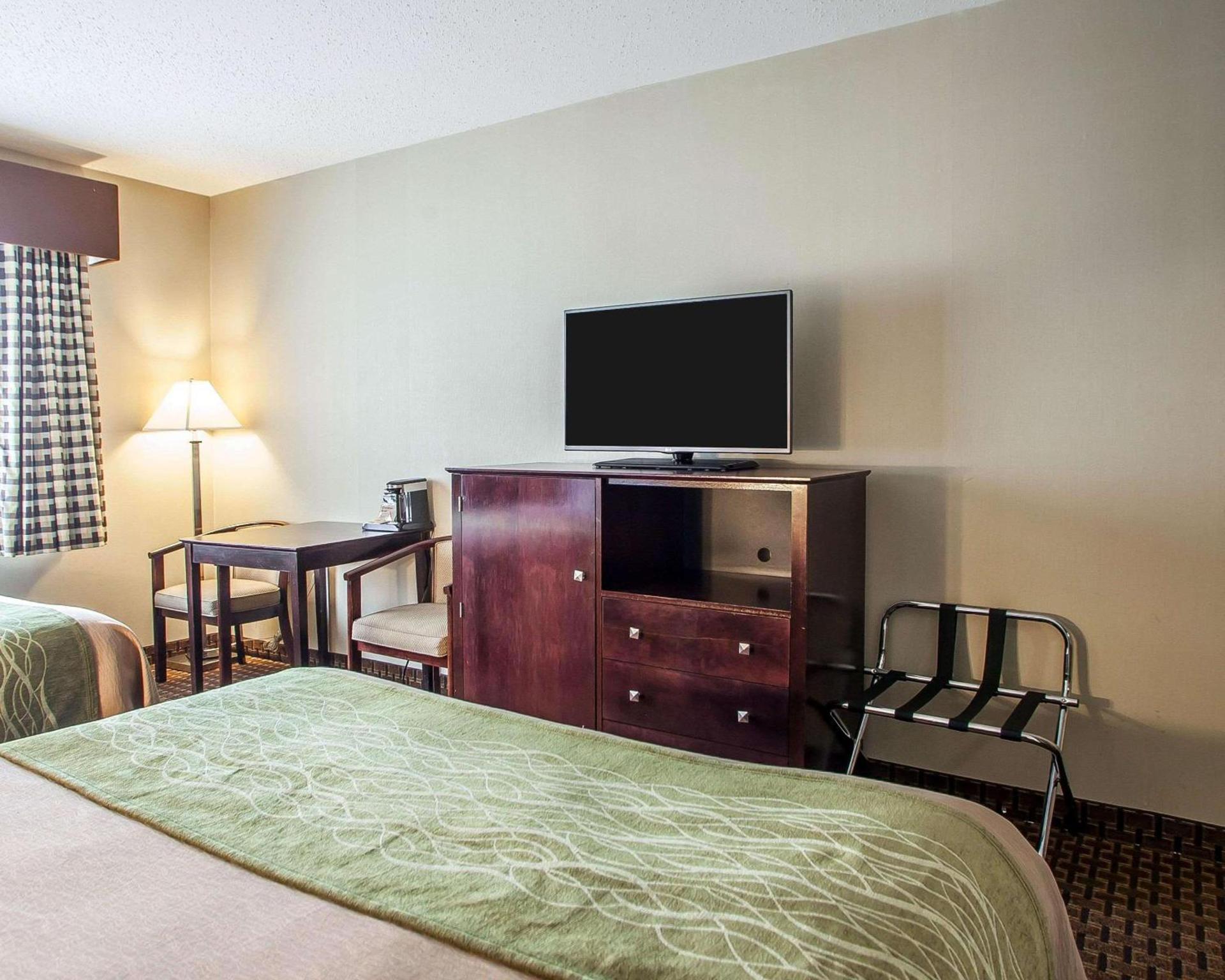 Avon Hotel - Toms River photo 13