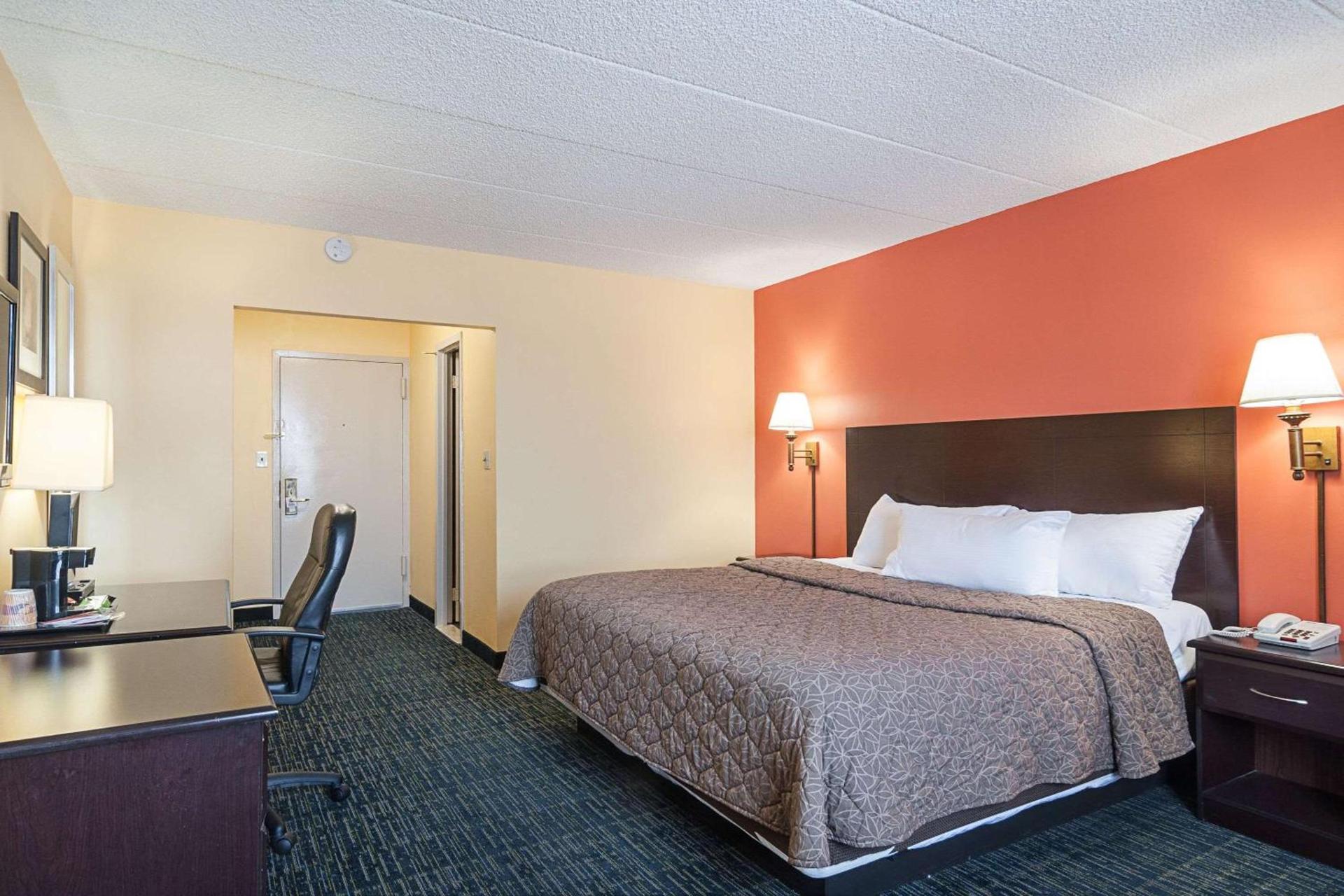 Rodeway Inn Meadowlands photo 21