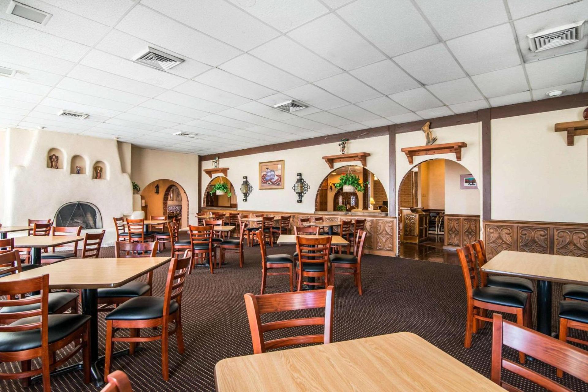 Quality Inn Taos photo 2