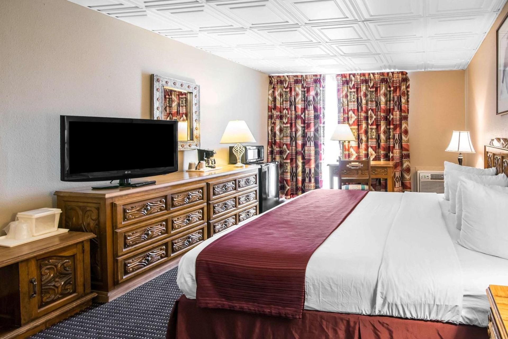 Quality Inn Taos photo 5