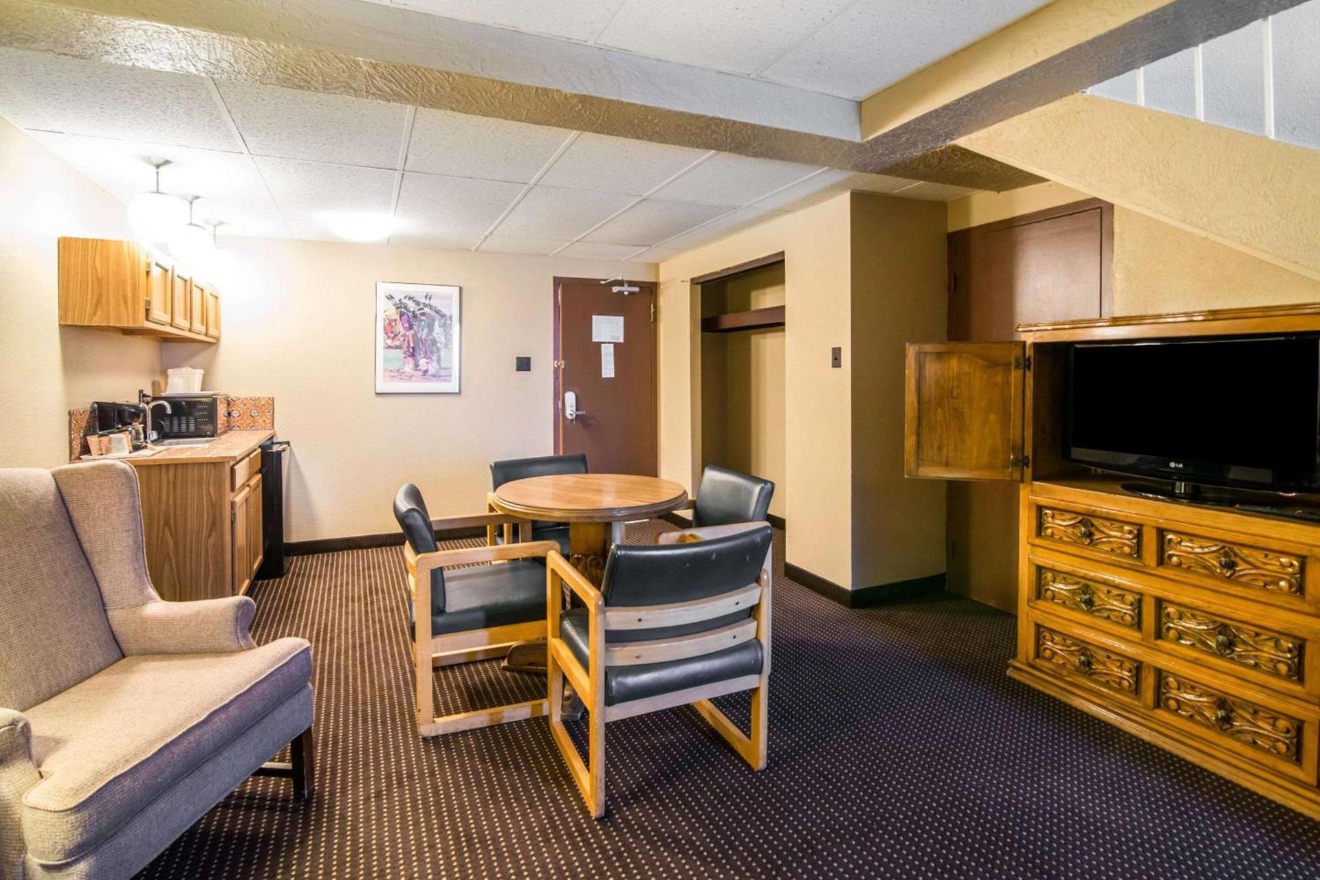Quality Inn Taos photo 7