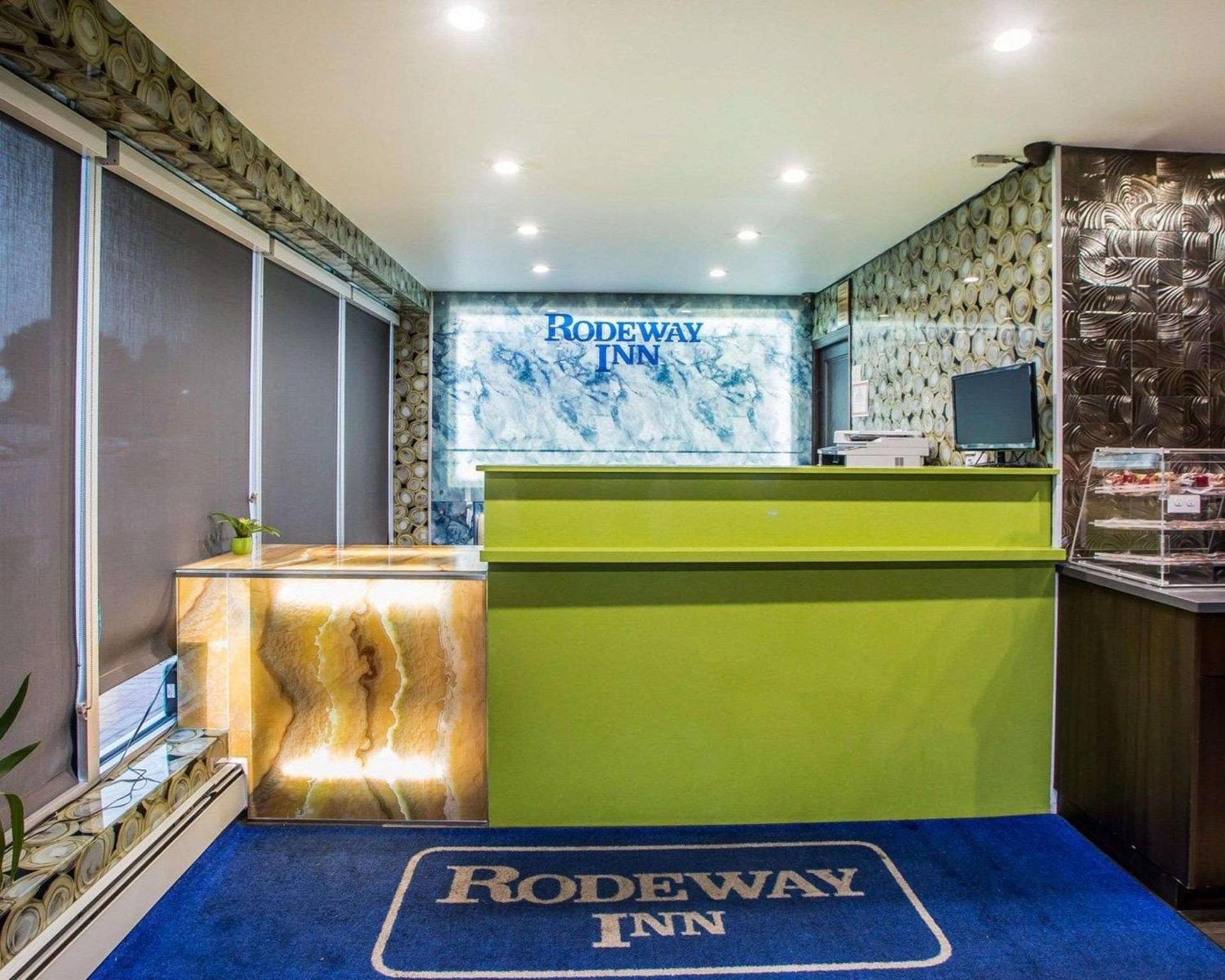 Rodeway Inn Belleville photo 16