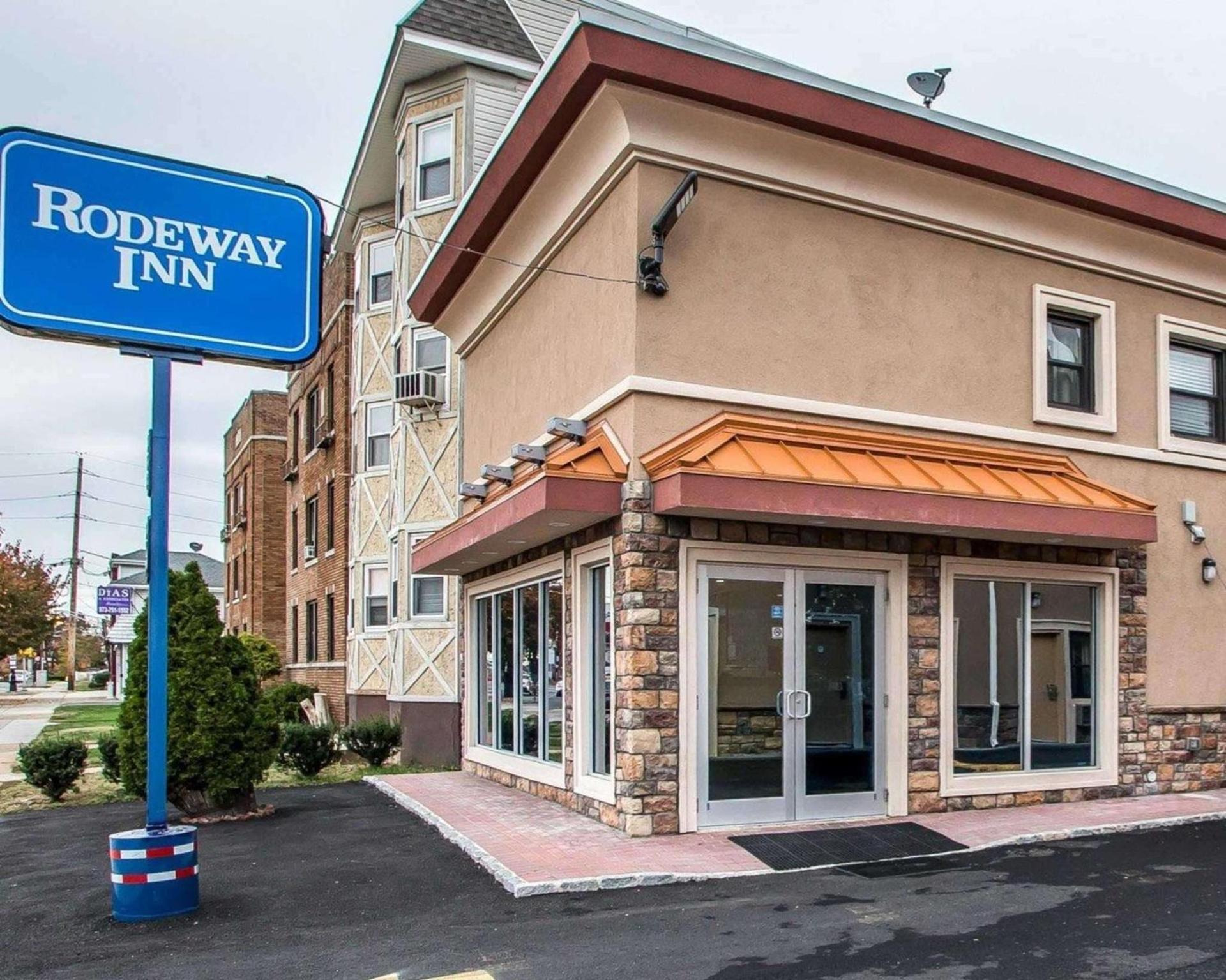 Rodeway Inn Belleville photo 1