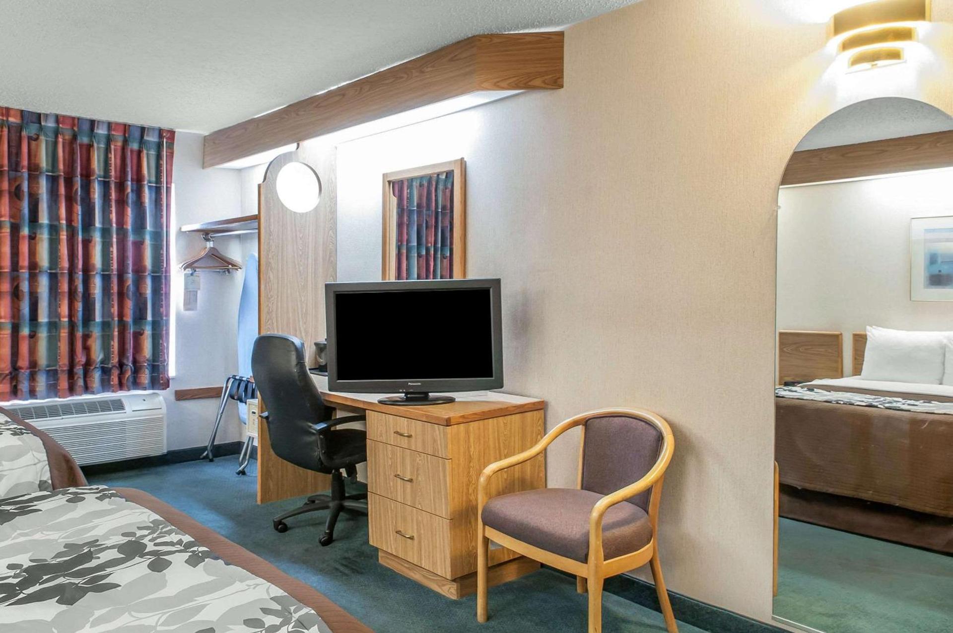 Sleep Inn University photo 12