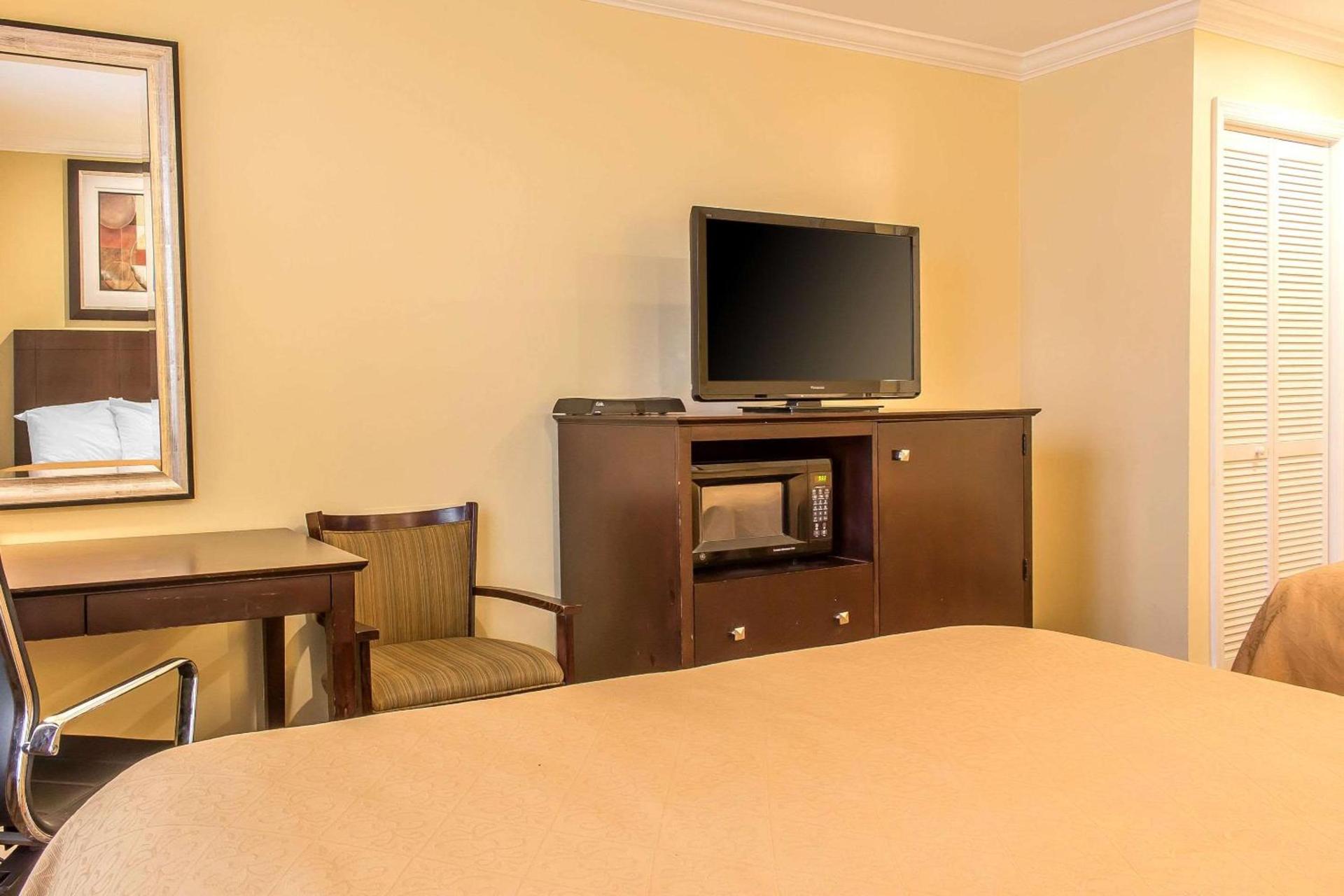 Quality Inn near Mountain Creek photo 28