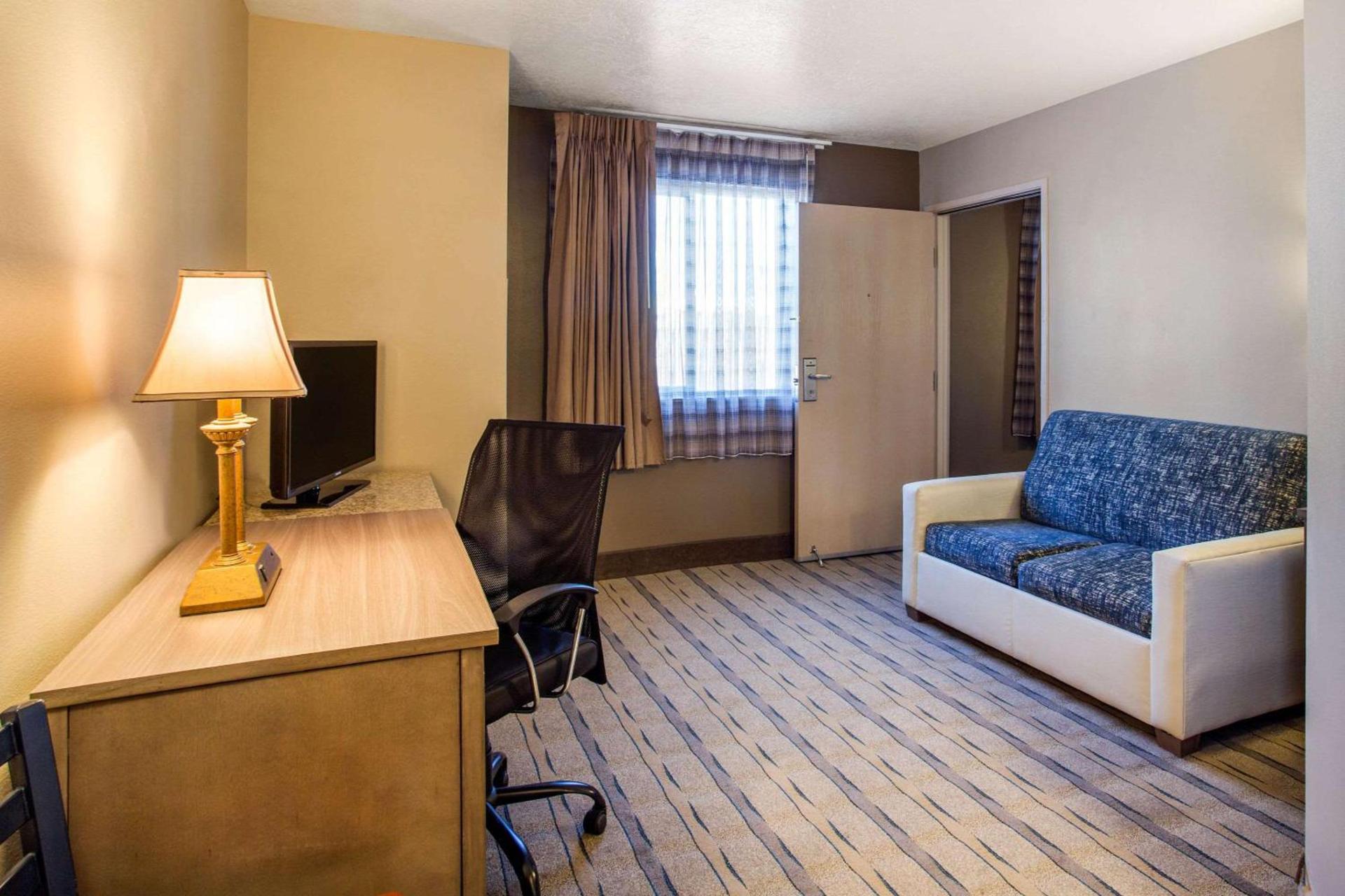 Quality Inn Moriarty photo 5