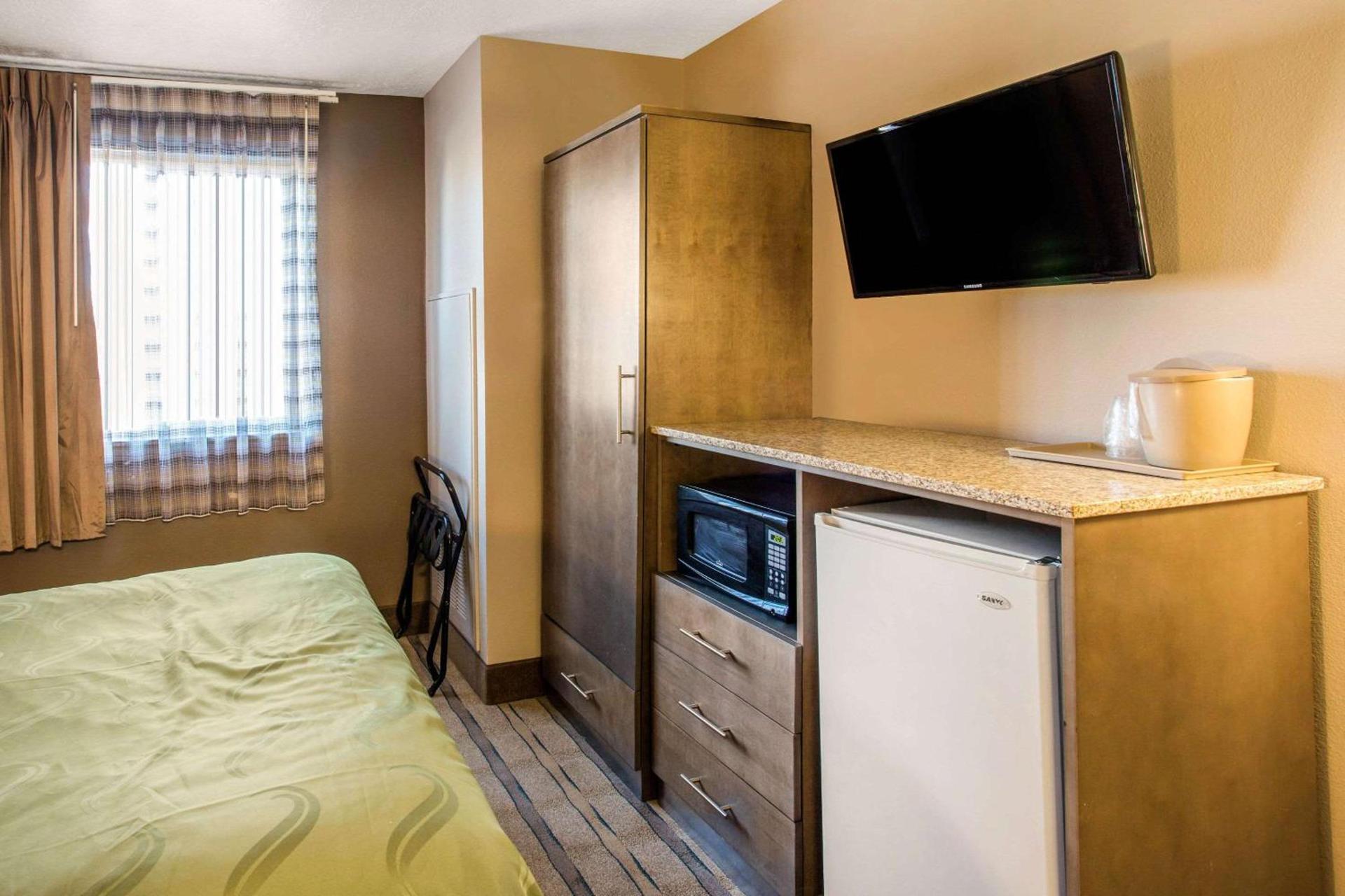 Quality Inn Moriarty photo 9