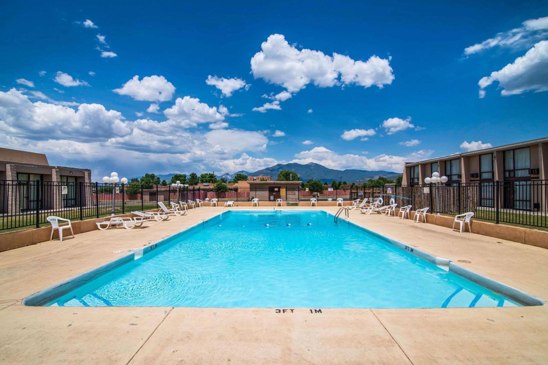 Quality Inn Taos photo 15
