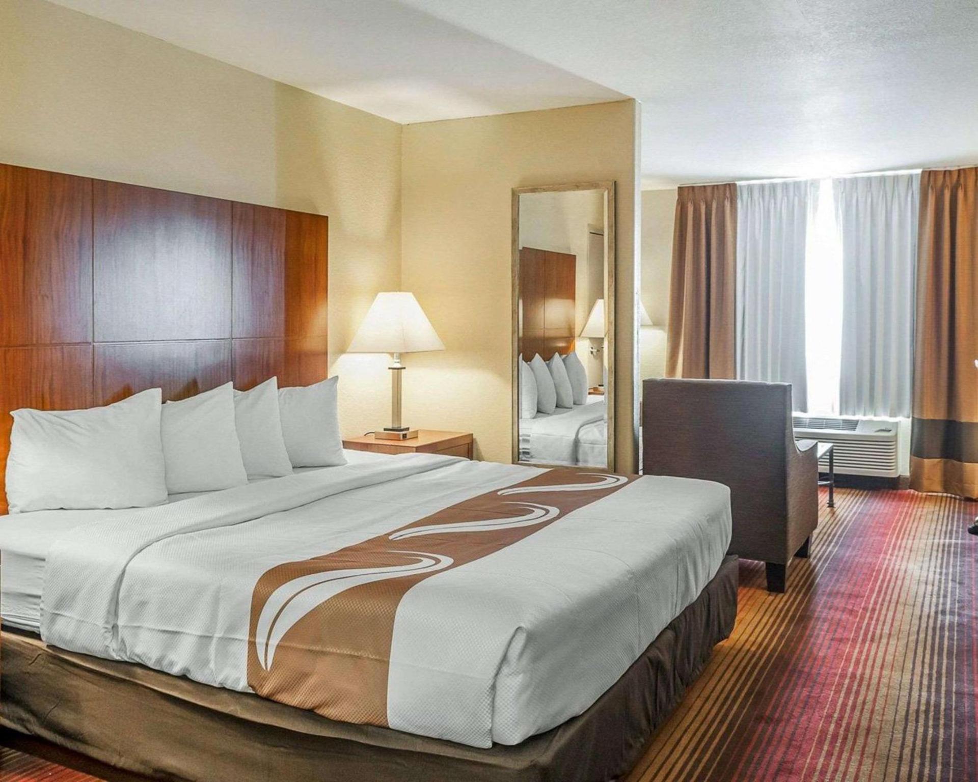 Quality Inn & Suites Albuquerque West photo 7