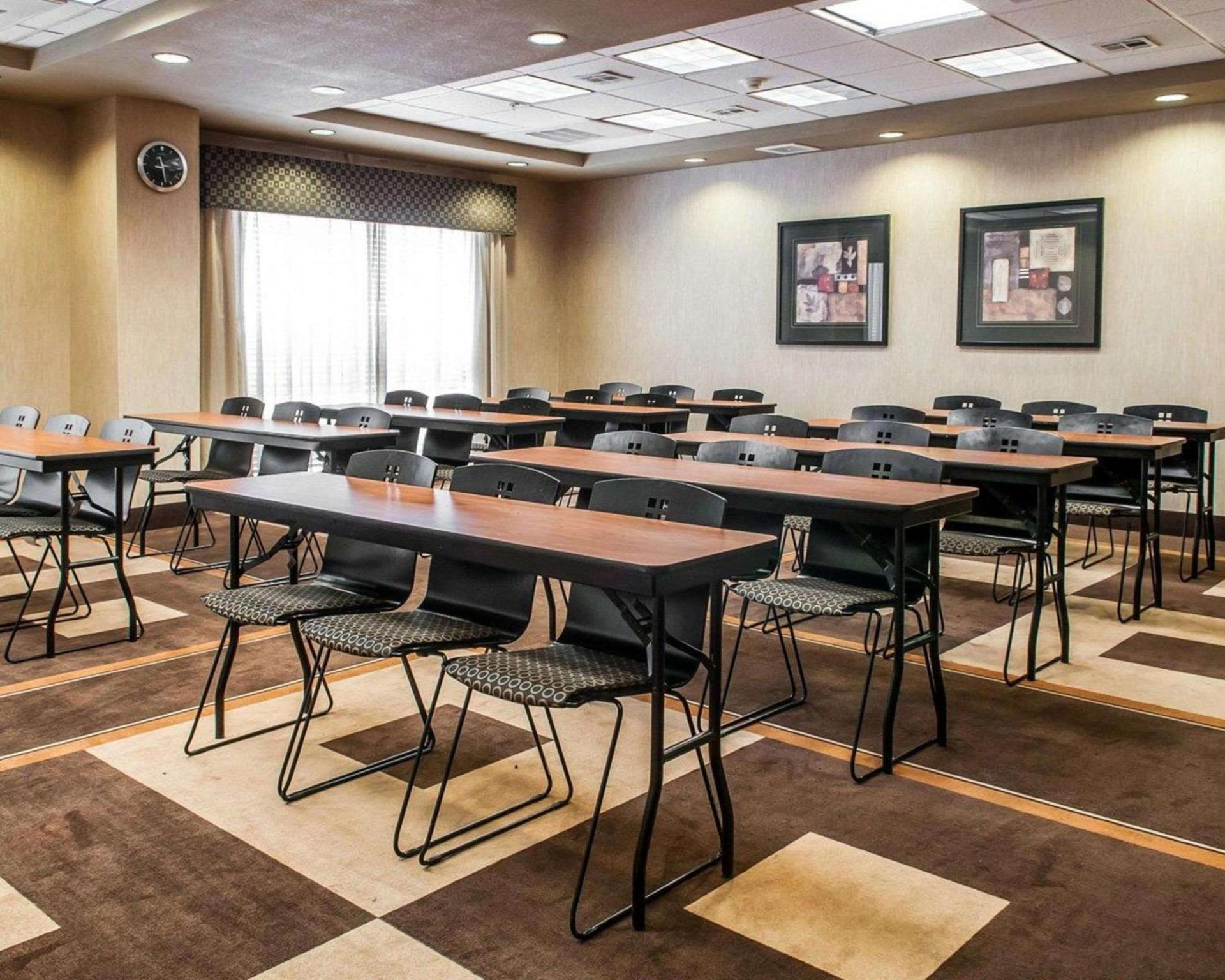 Comfort Suites Hobbs photo 25