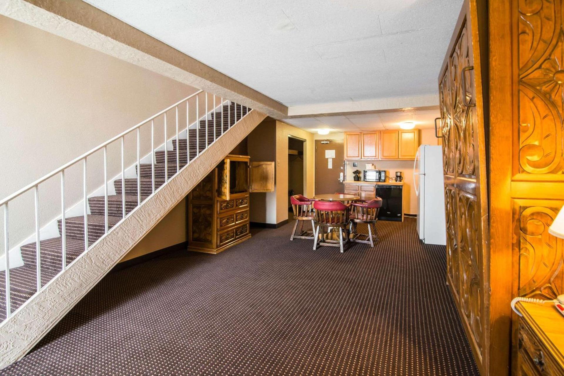 Quality Inn Taos photo 20