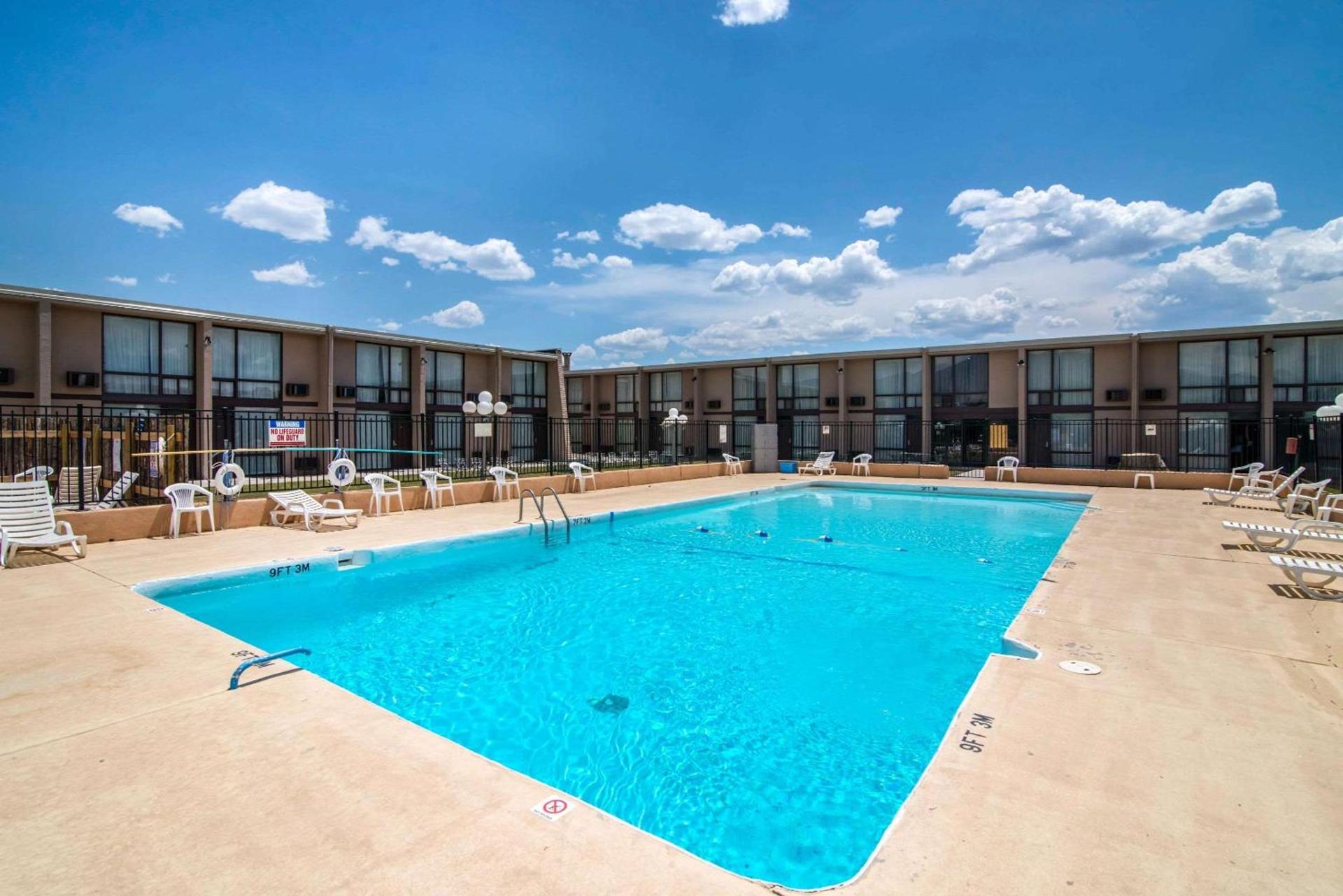 Quality Inn Taos photo 23