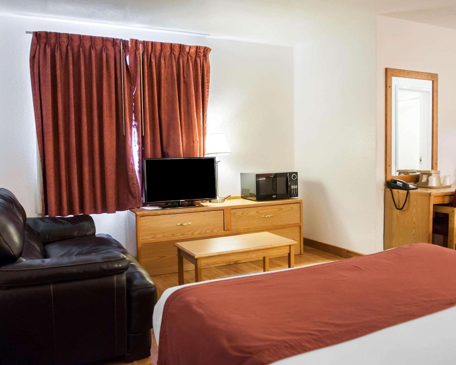 Econo Lodge Albuquerque Old Town photo 7