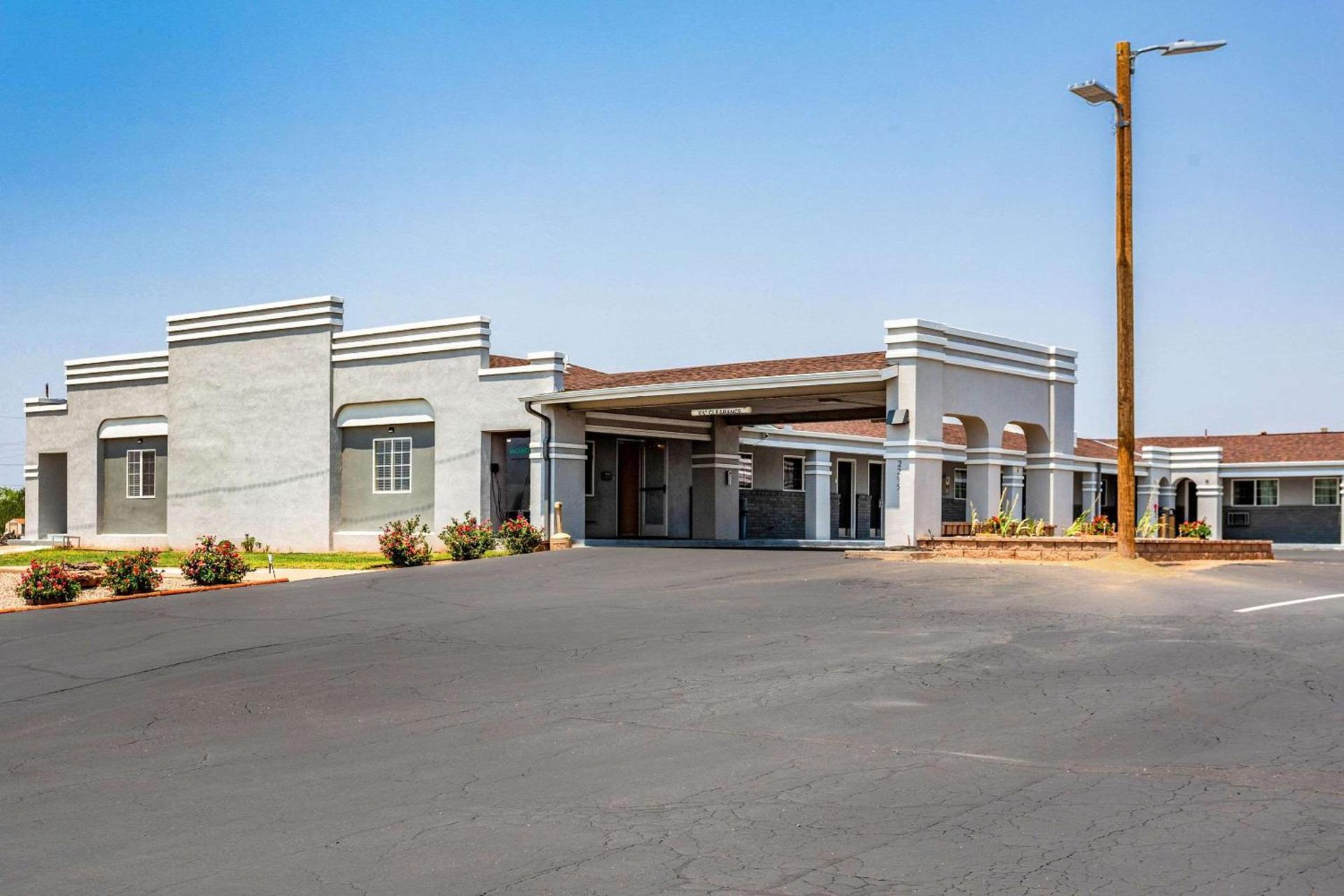 Econo Lodge Inn & Suites Santa Rosa — hotel in Santa Rosa