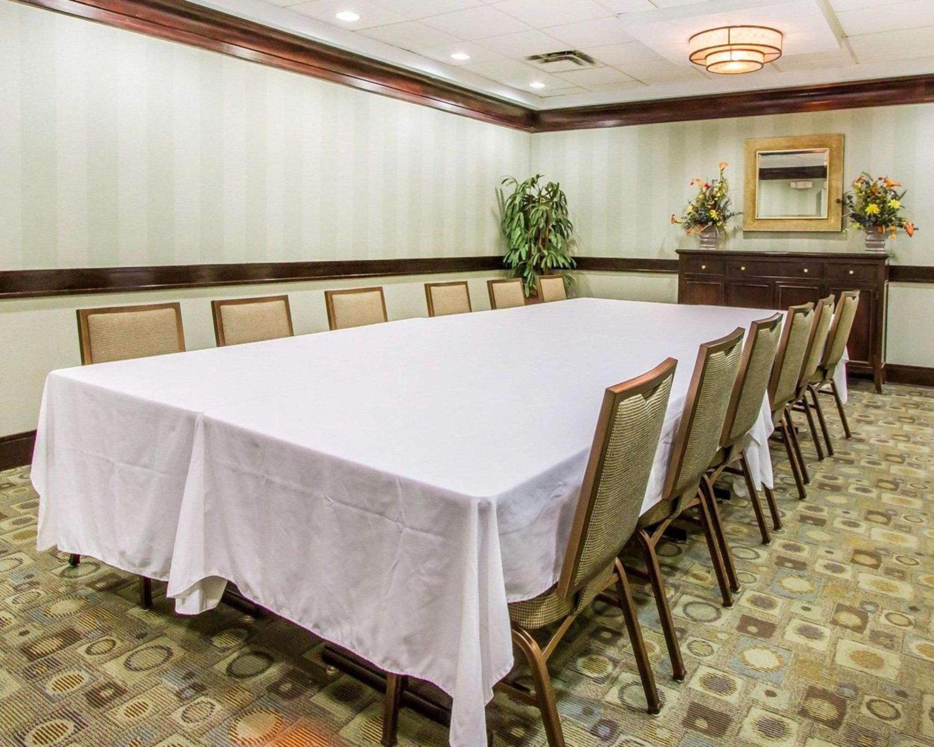 Quality Inn Deming photo 34