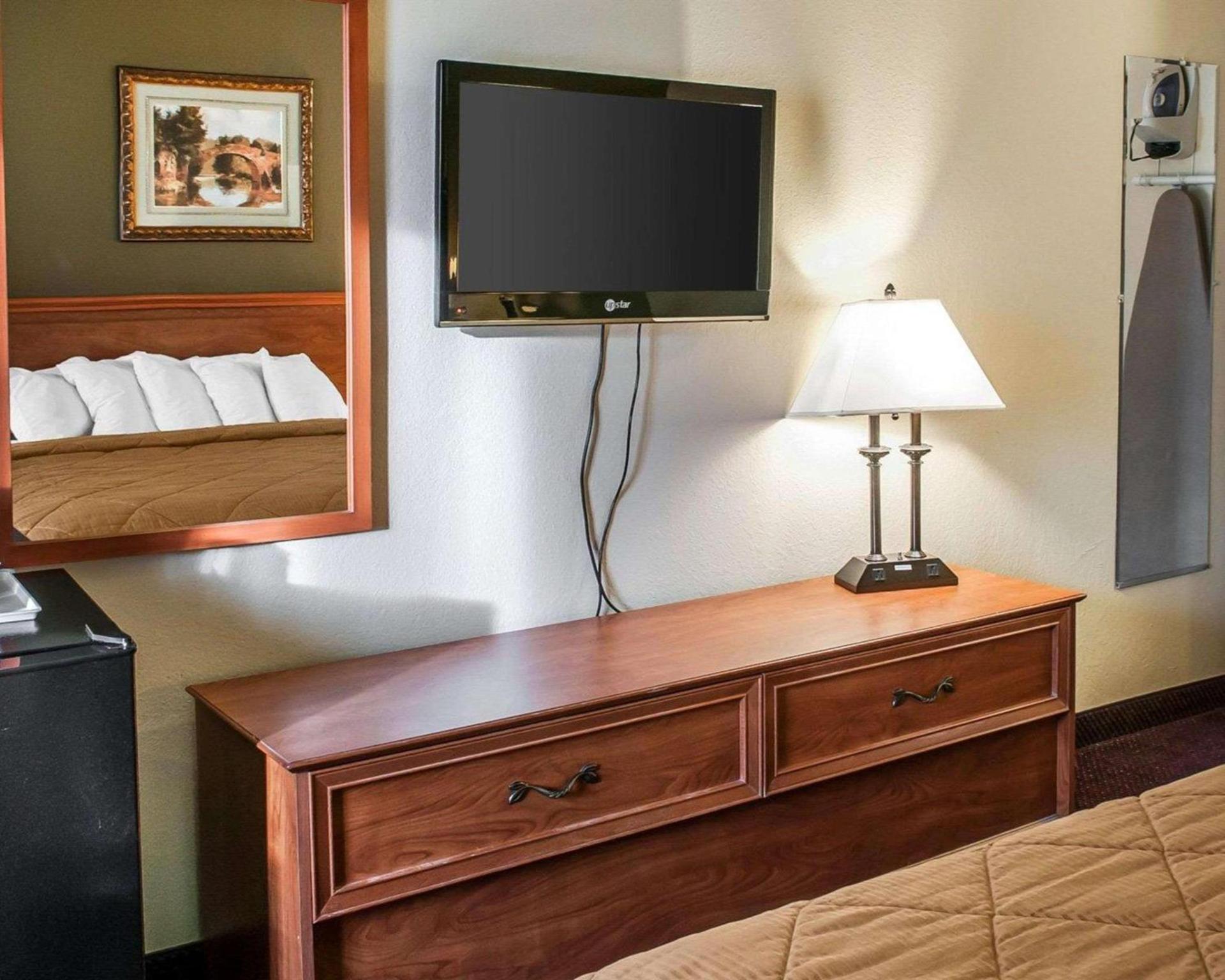Rodeway Inn Espanola photo 26