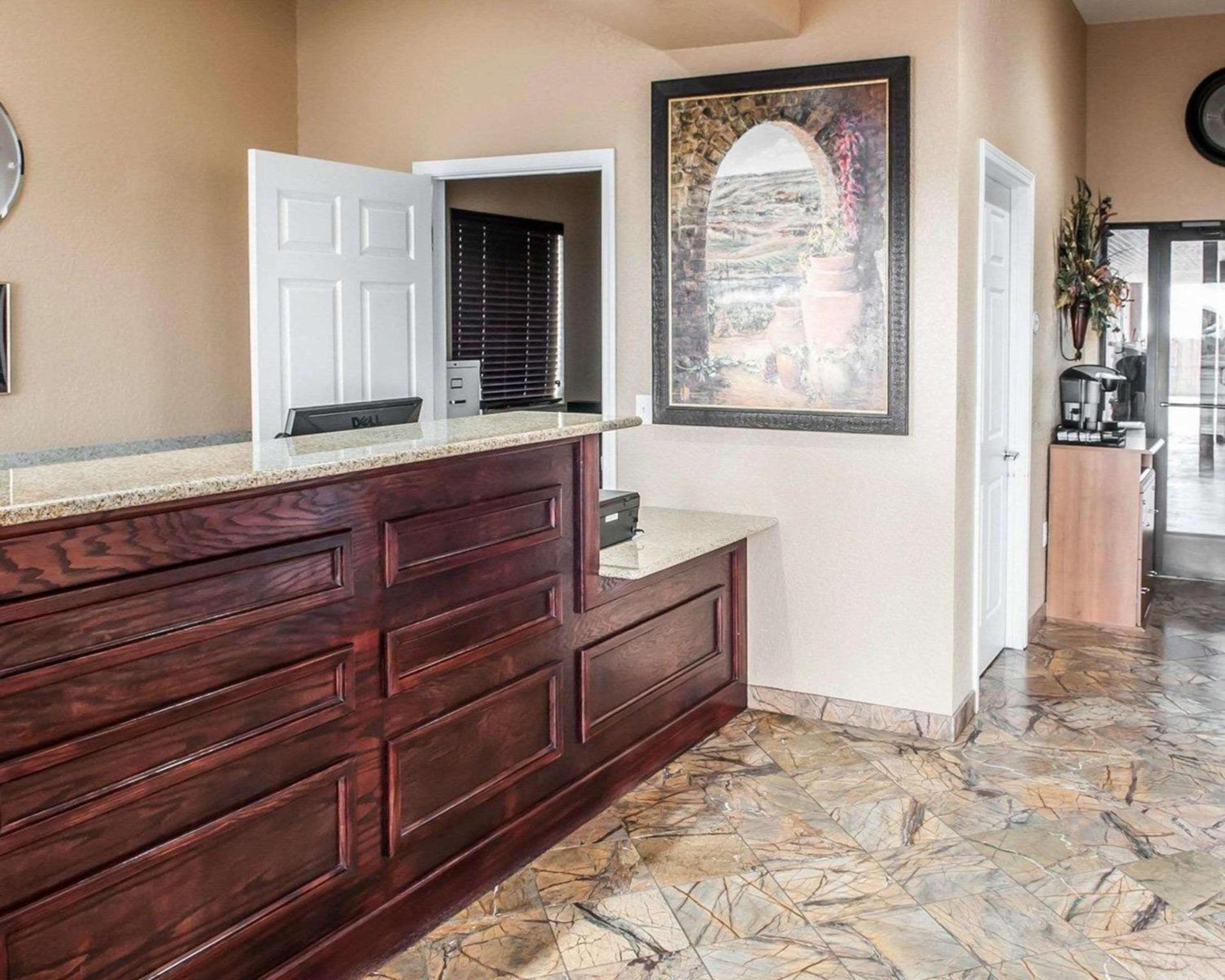 Suburban Studios Alamogordo photo 3