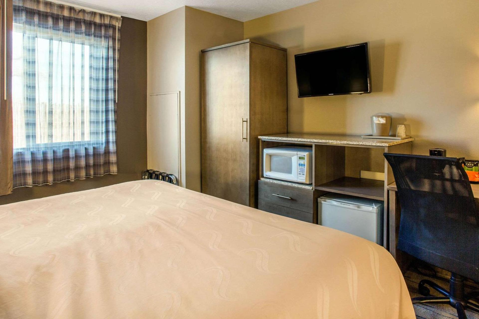Quality Inn Moriarty photo 18