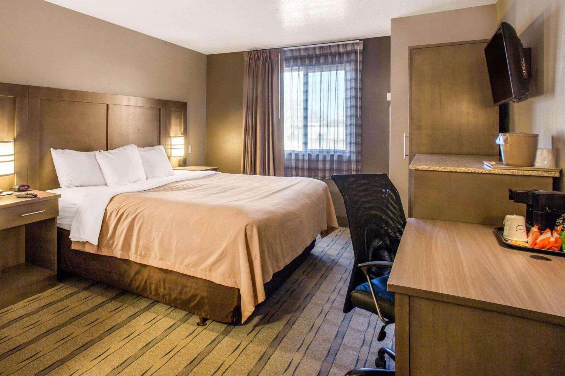 Quality Inn Moriarty photo 21