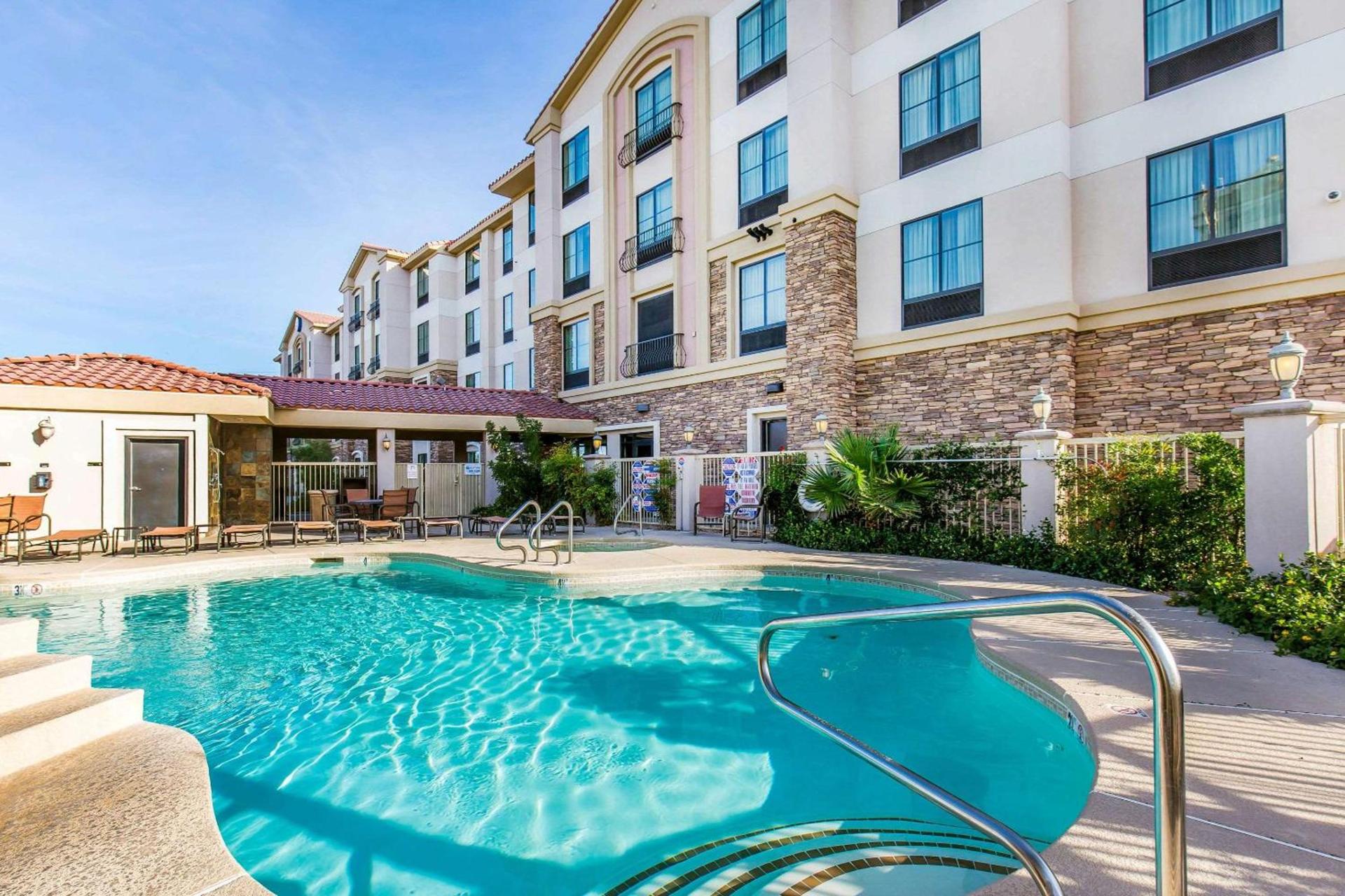 Comfort Inn & Suites Henderson - Las Vegas photo 27